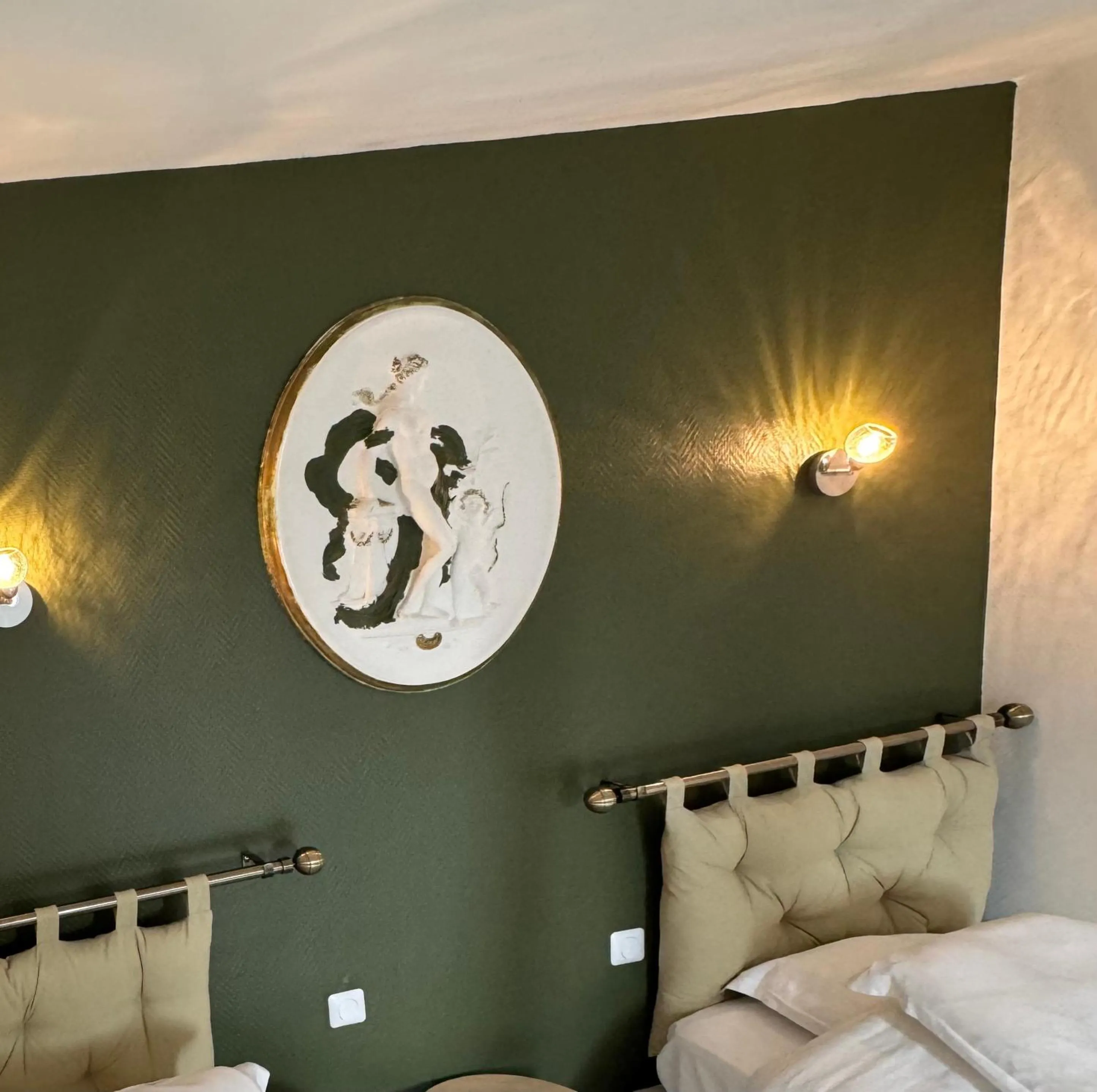 Bed in Hostellerie Normande