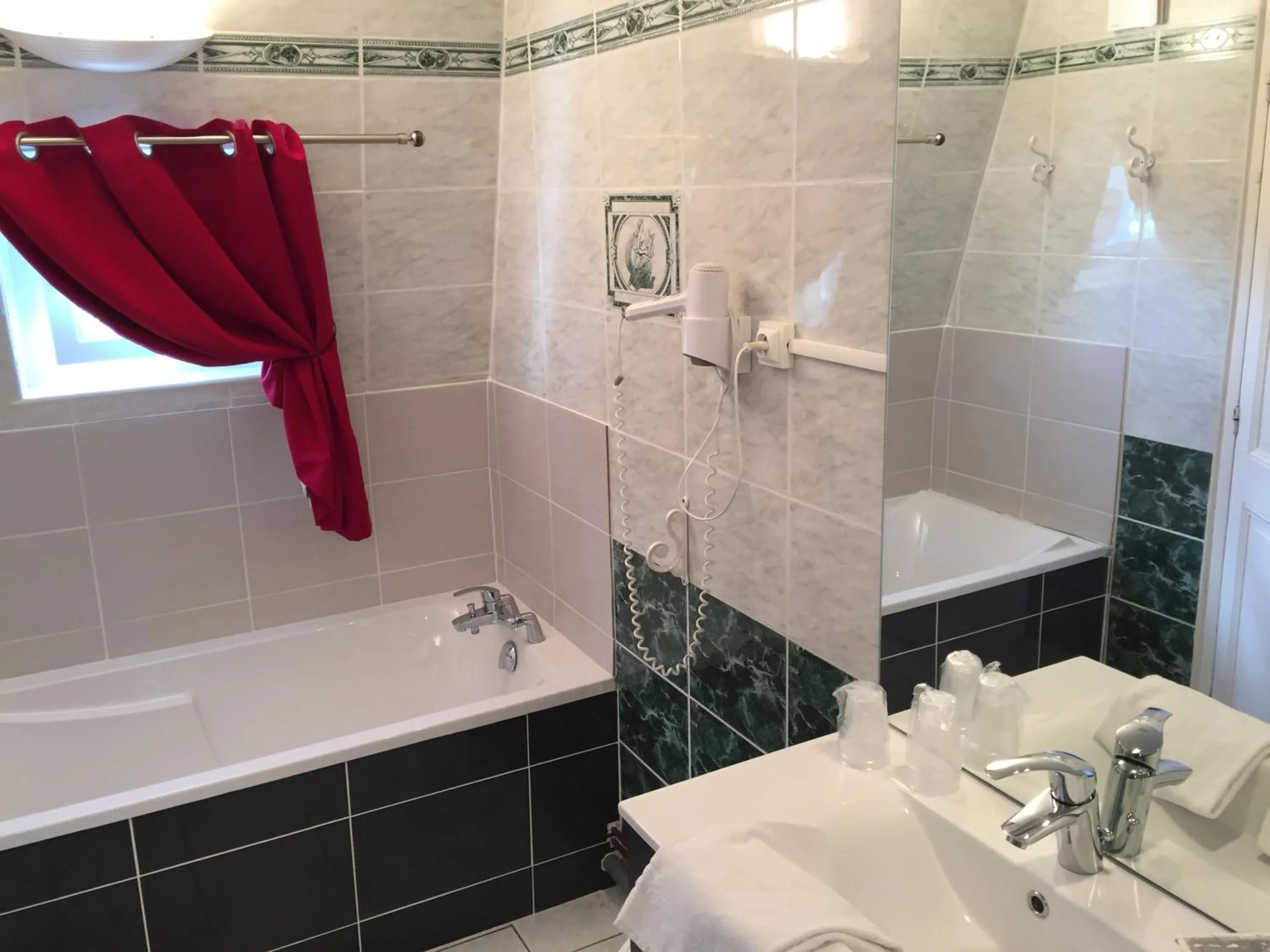 Bathroom in Hostellerie Normande