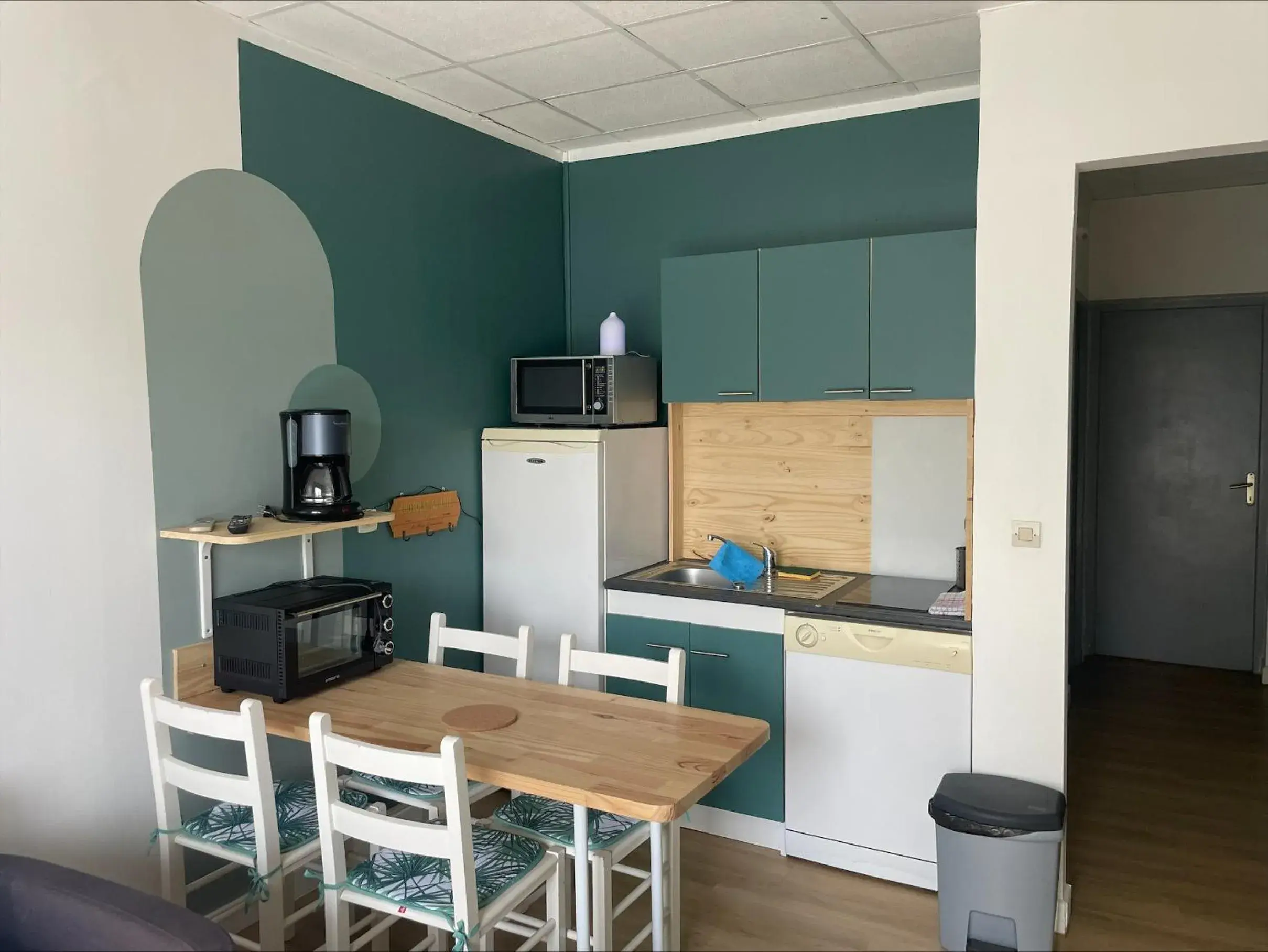 One-Bedroom Apartment (2 - 4 Adults) with Balcony in Acapella Hotel One-Bedroom Apartment (2 - 4 Adults) with Balcony in Acapella Hotel