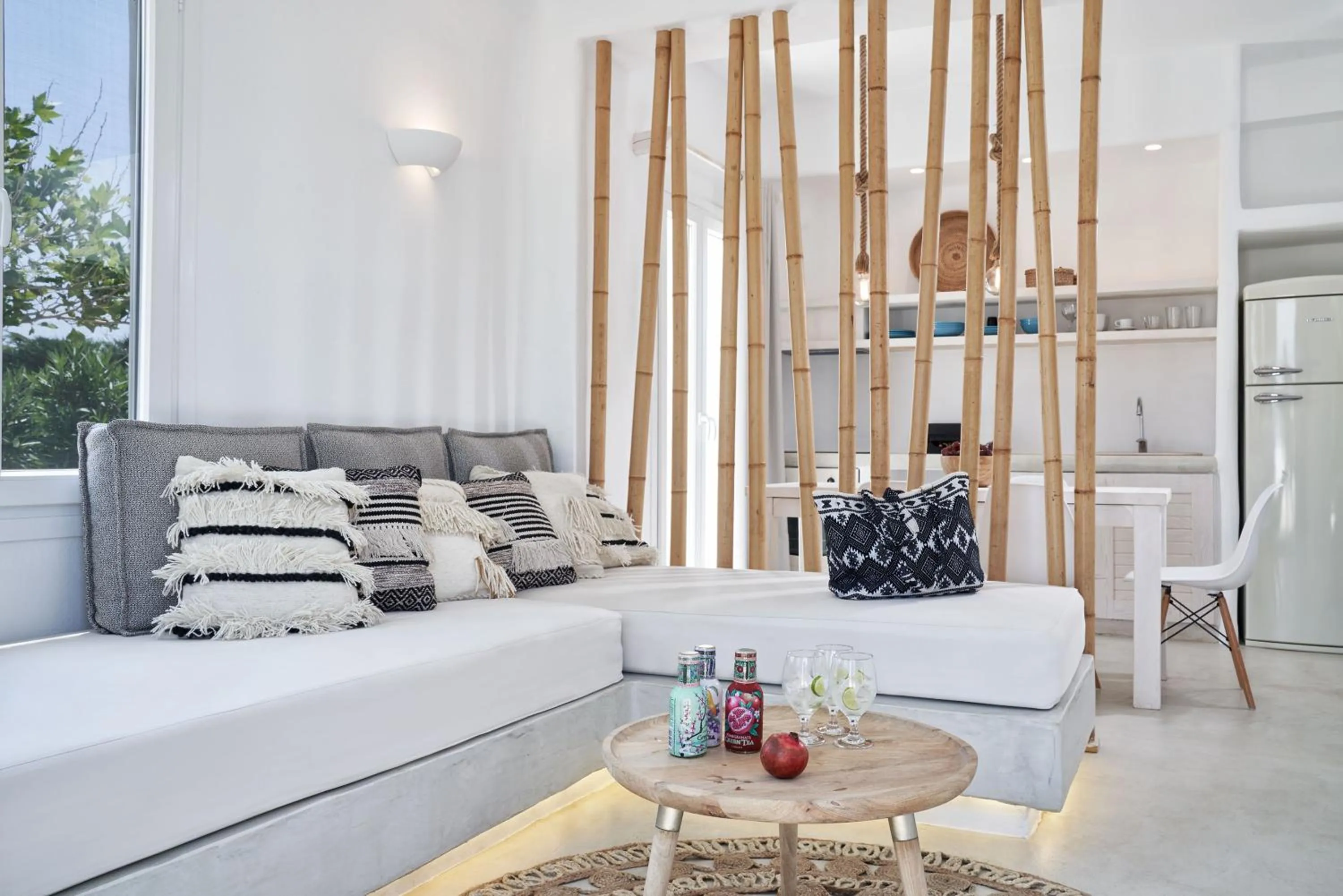 Coffee/tea facilities in Naxian Utopia | Luxury Villas & Suites