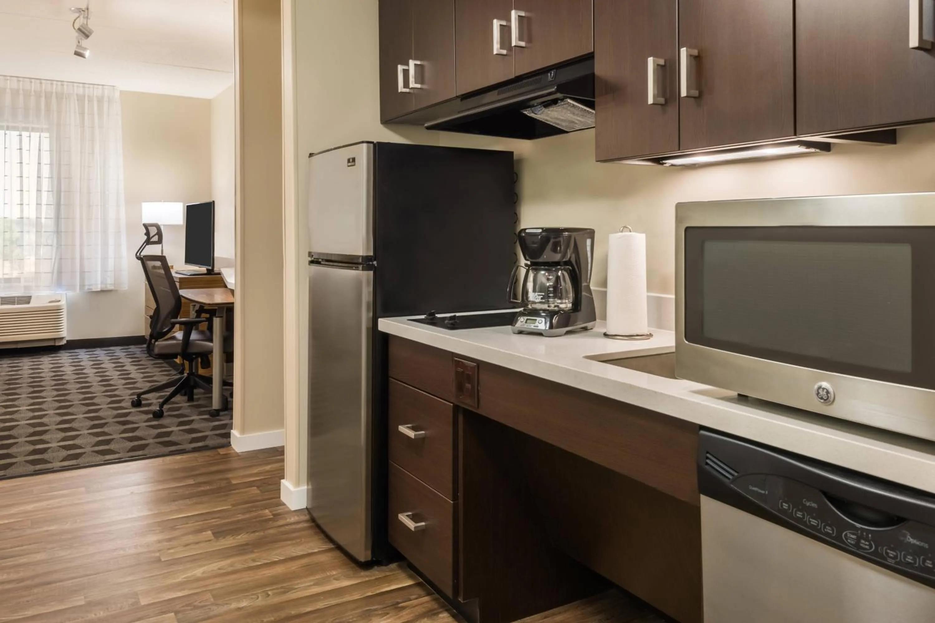 Kitchen or kitchenette in TownePlace Suites by Marriott Latham Albany Airport