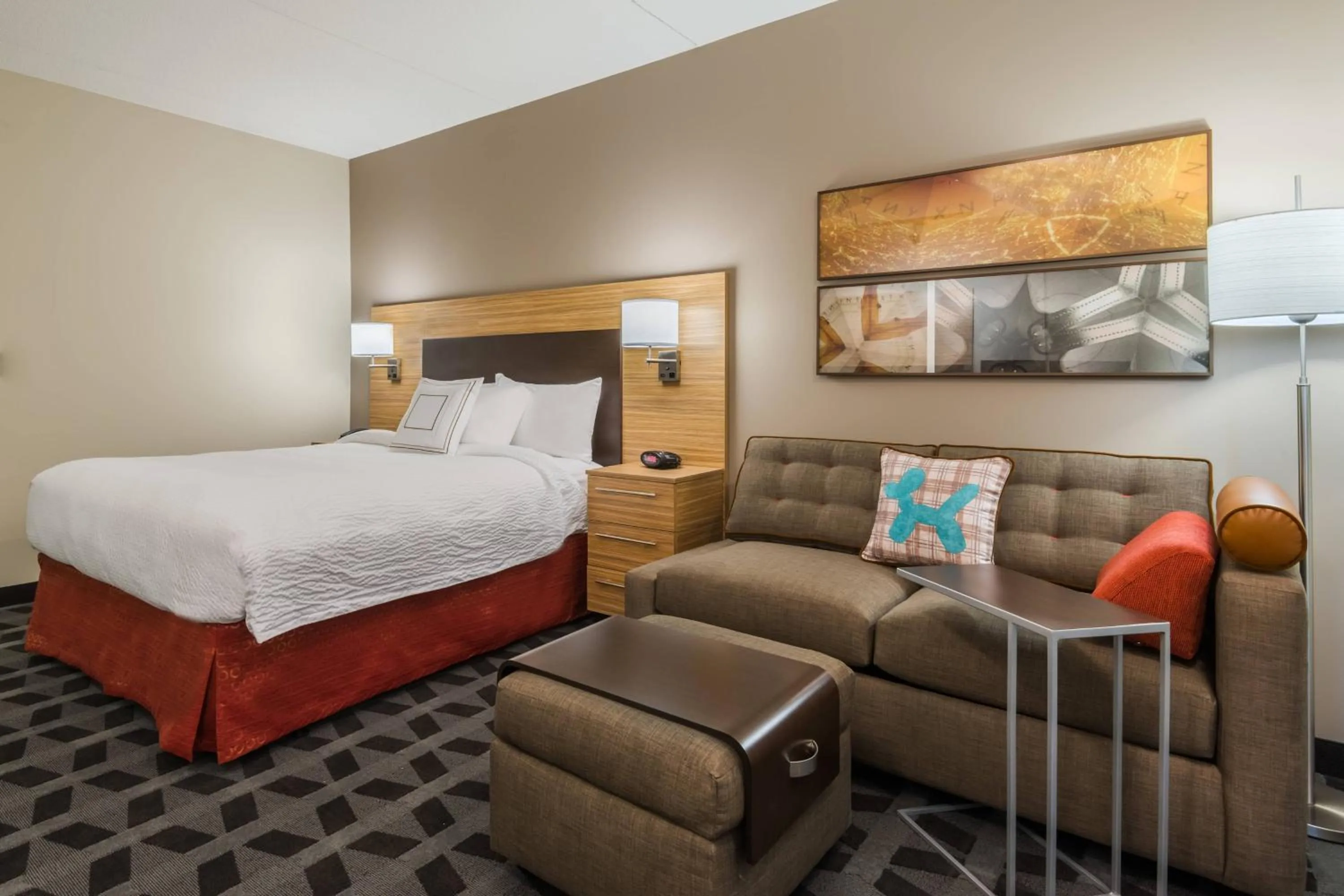 Photo of the whole room, Bed in TownePlace Suites by Marriott Latham Albany Airport