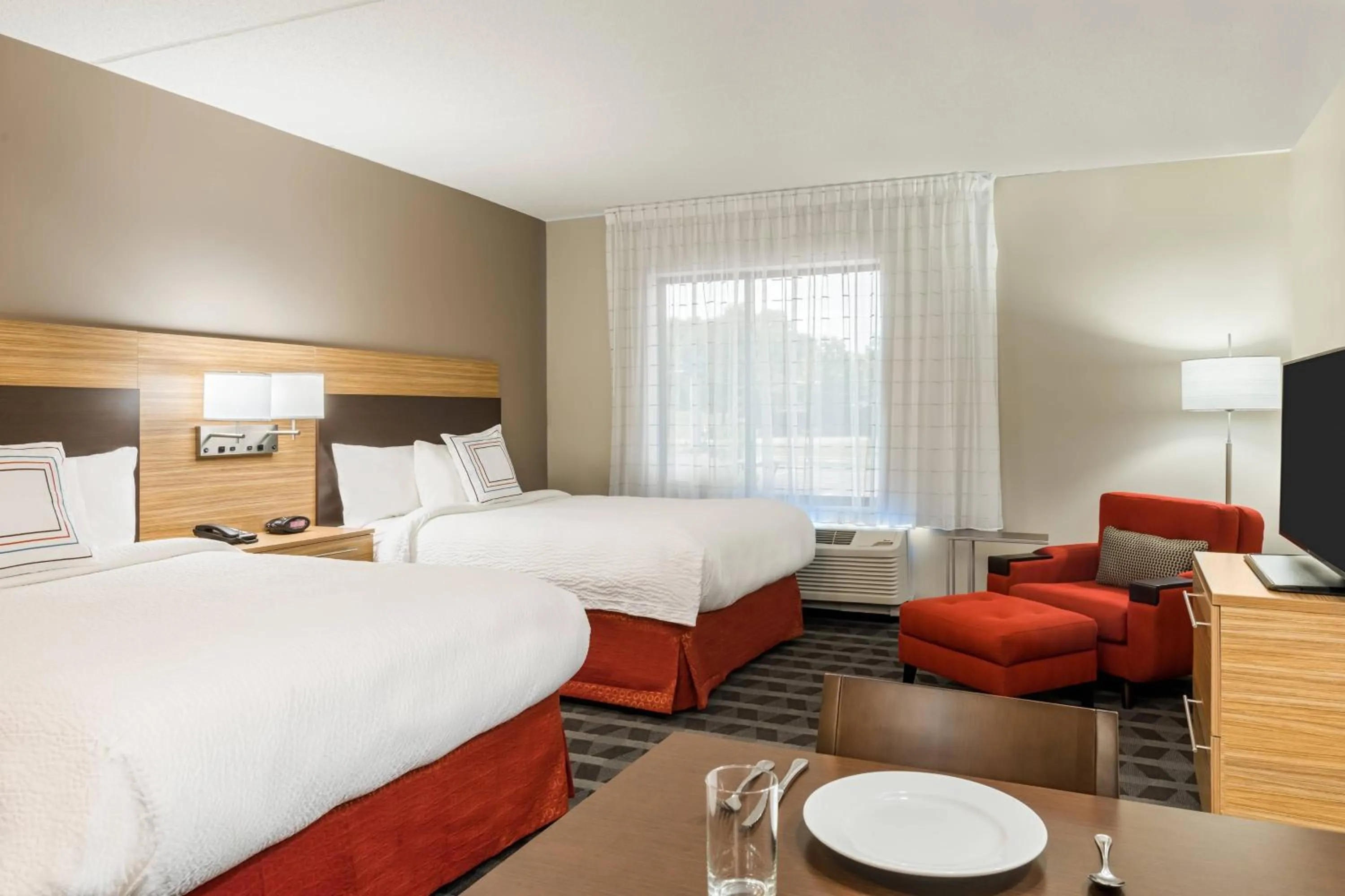 Photo of the whole room, Bed in TownePlace Suites by Marriott Latham Albany Airport