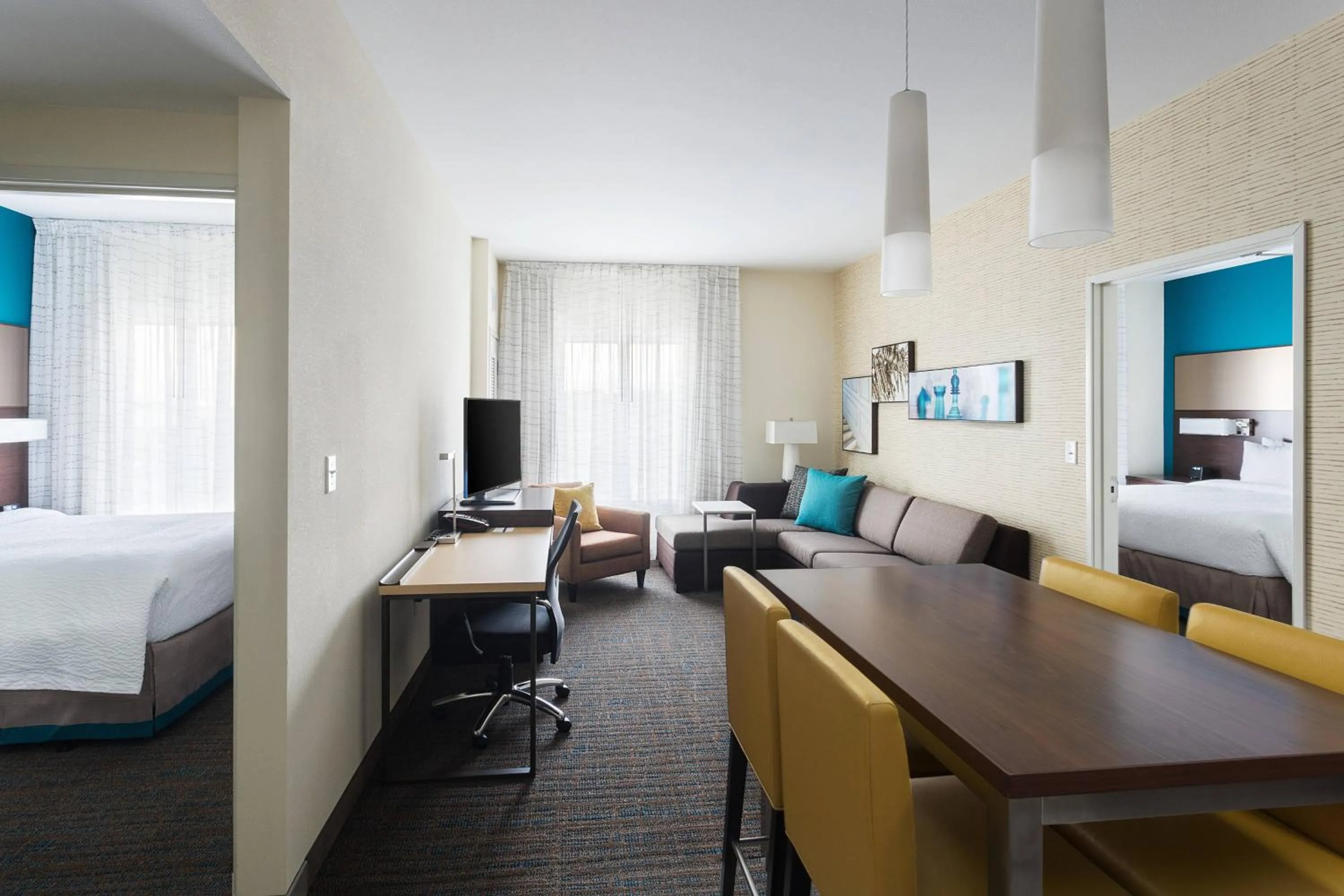 Living room, Bed in Residence Inn by Marriott Houston West/Beltway 8 at Clay Road