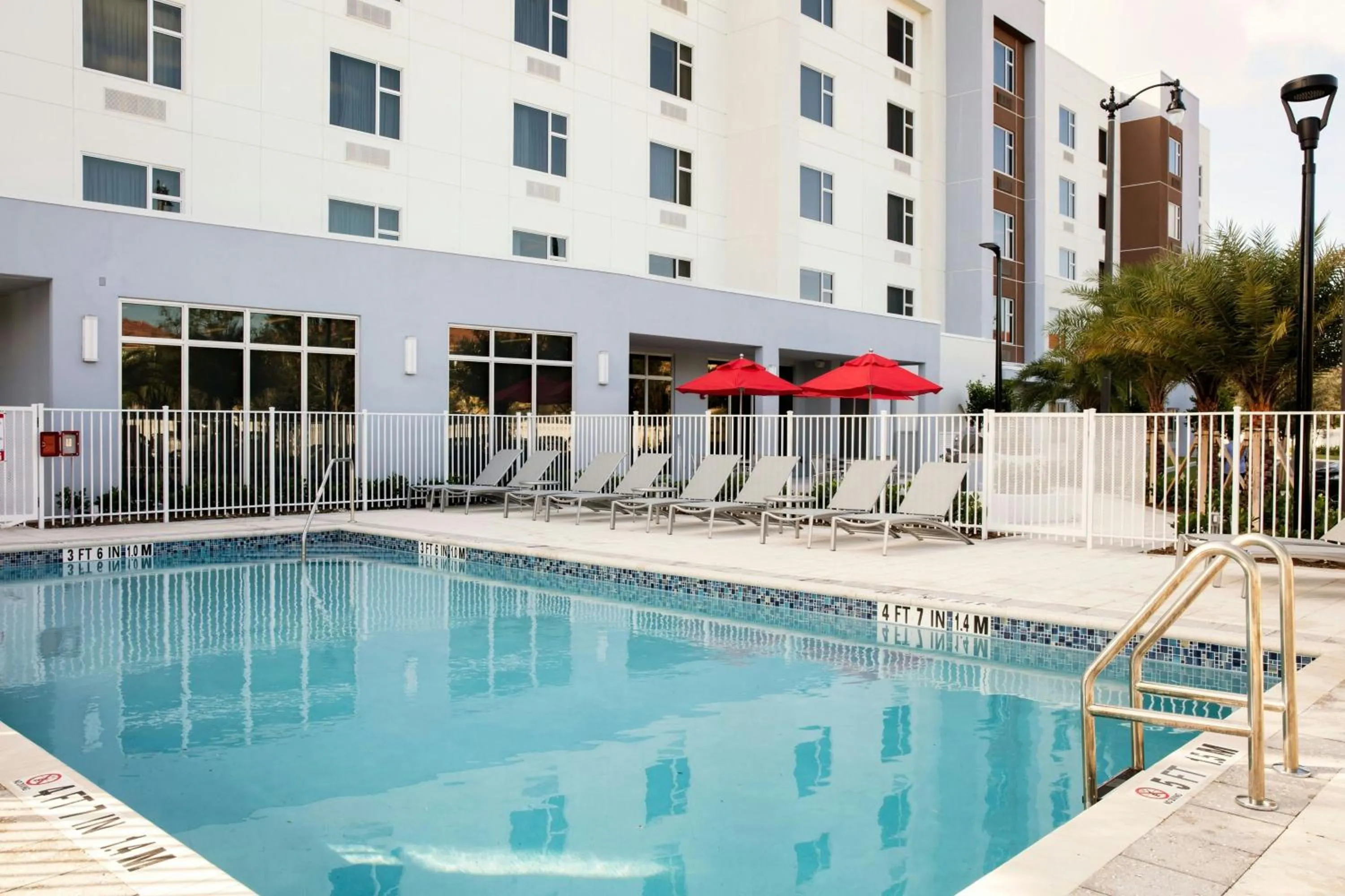Swimming pool in TownePlace Suites by Marriott Miami Homestead