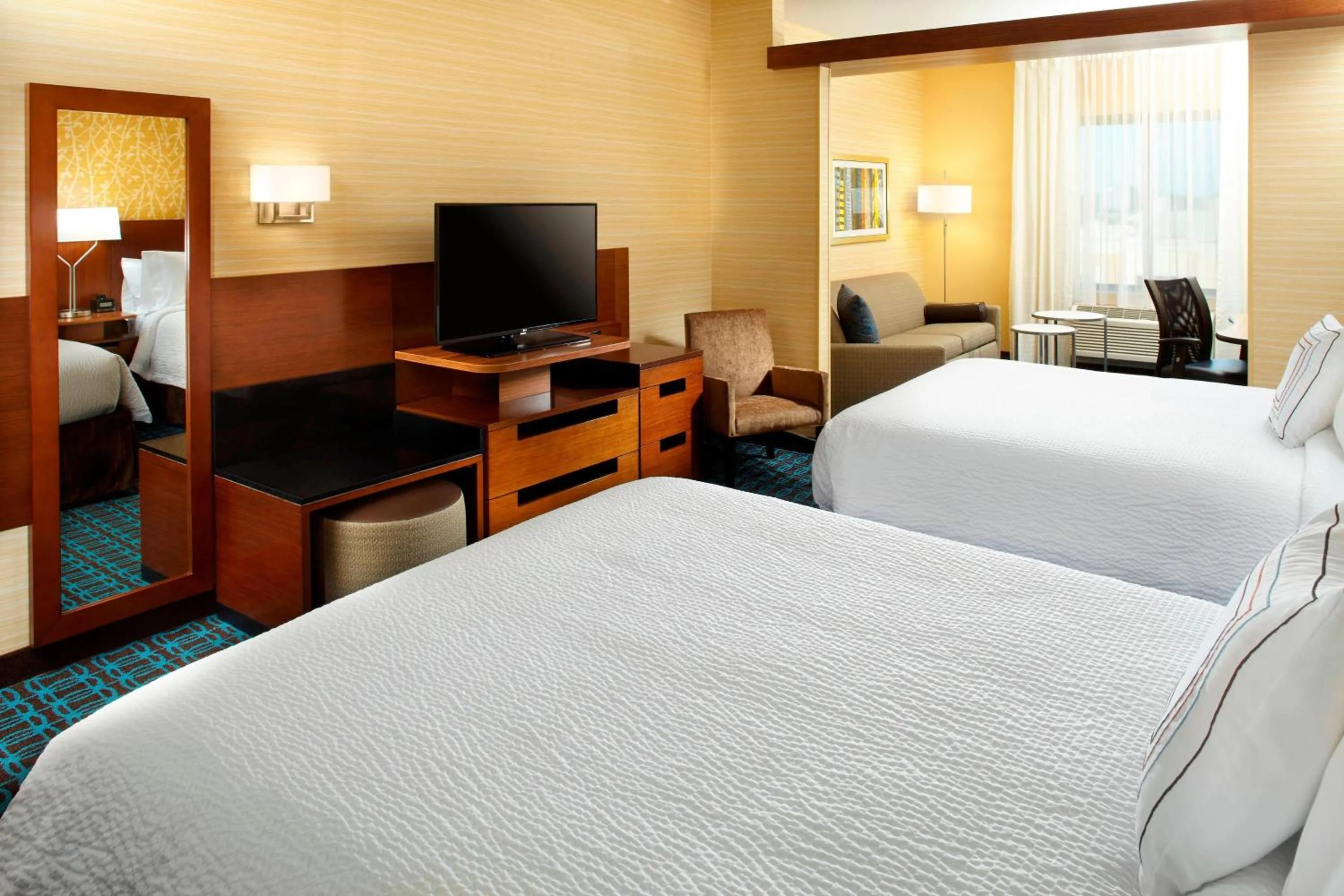 Photo of the whole room, Bed in Fairfield by Marriott Inn & Suites Wheeling at The Highlands