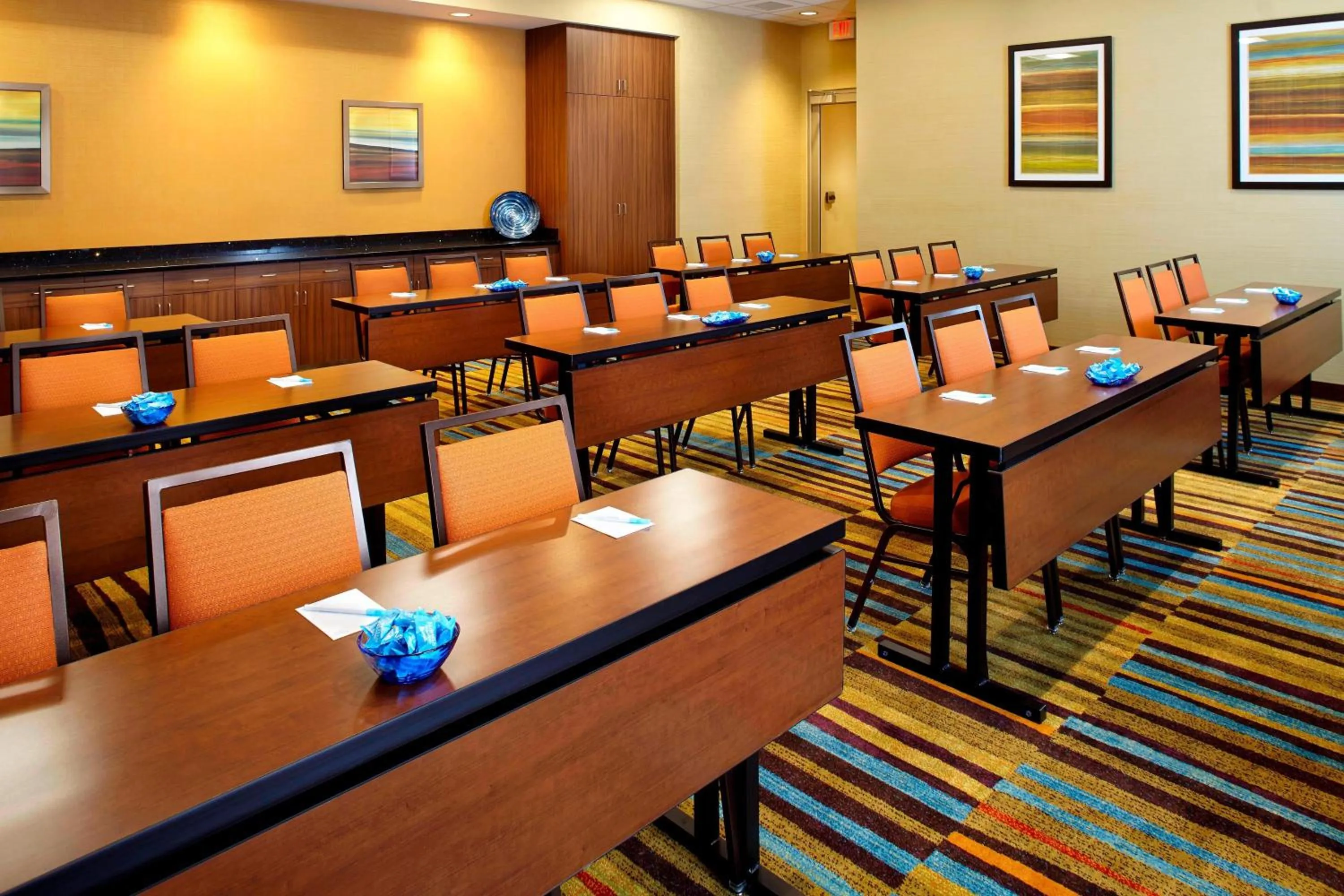 Meeting/conference room in Fairfield by Marriott Inn & Suites Wheeling at The Highlands