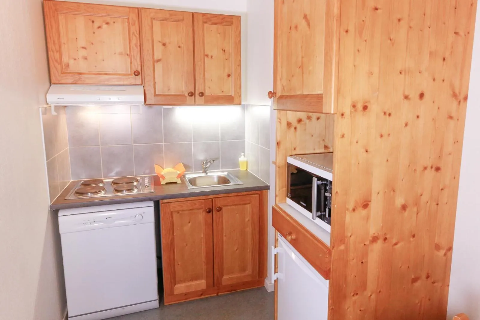 Kitchen or kitchenette in Résidence Plein Soleil