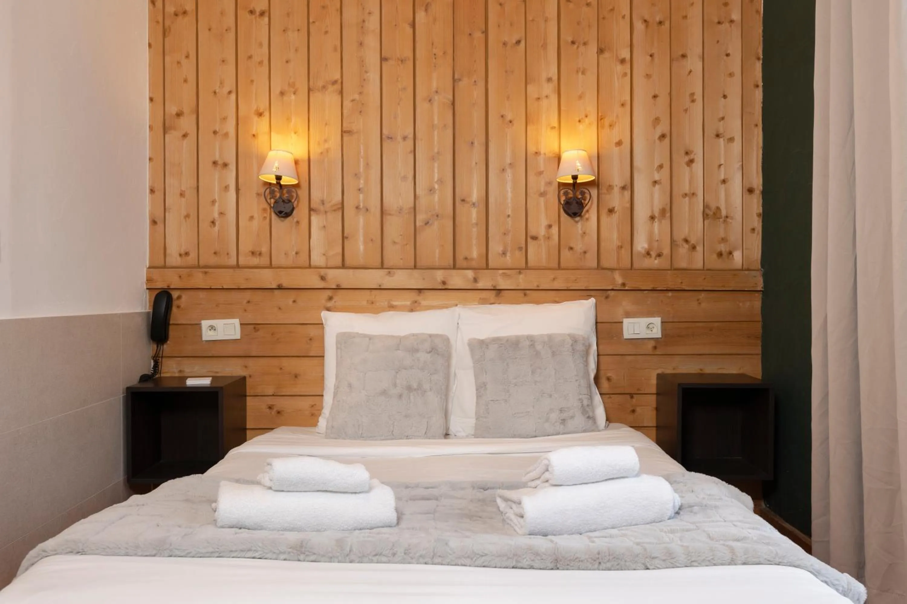 Bed in Le Saint Antoine