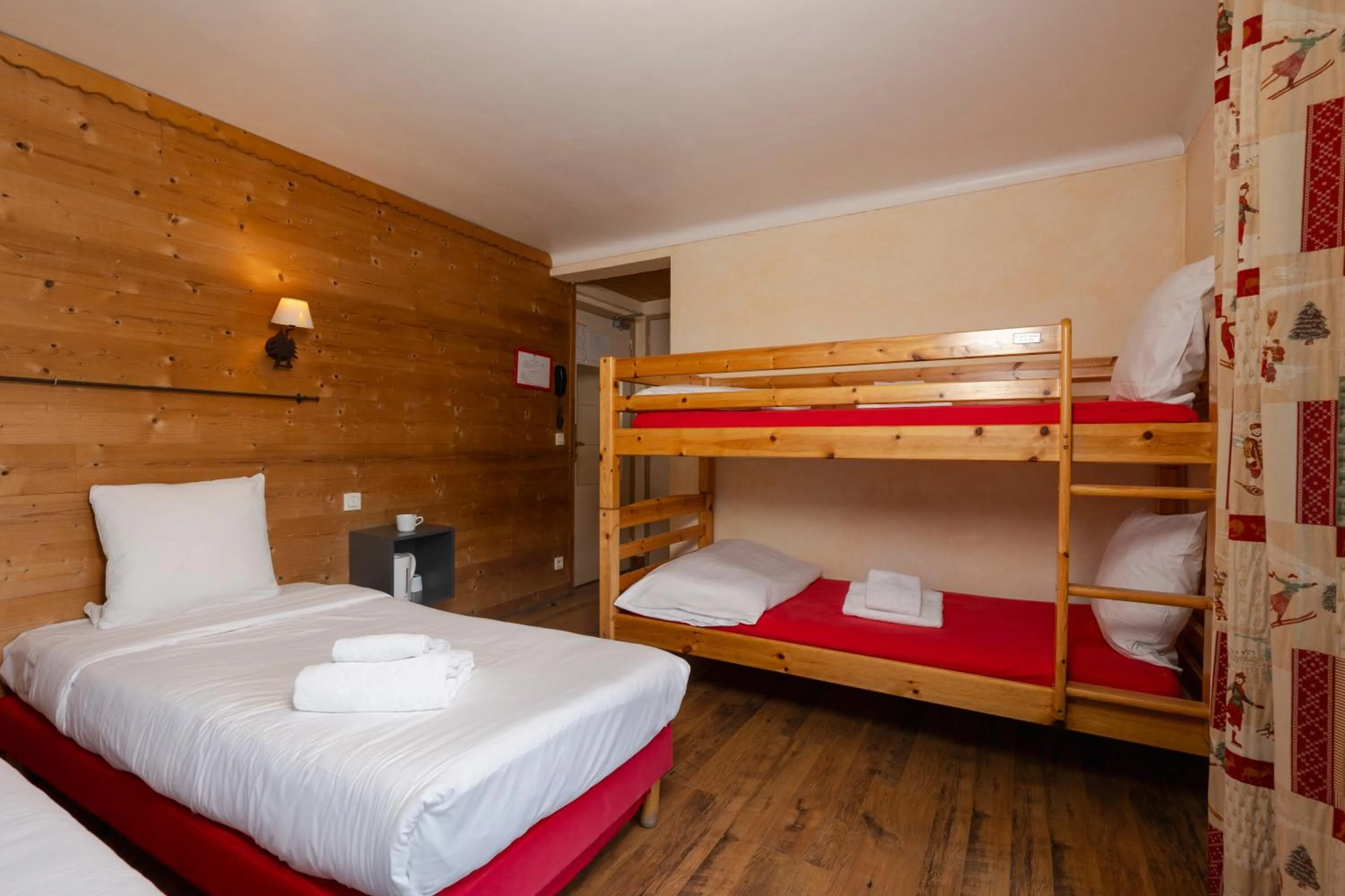 Bed in Le Saint Antoine