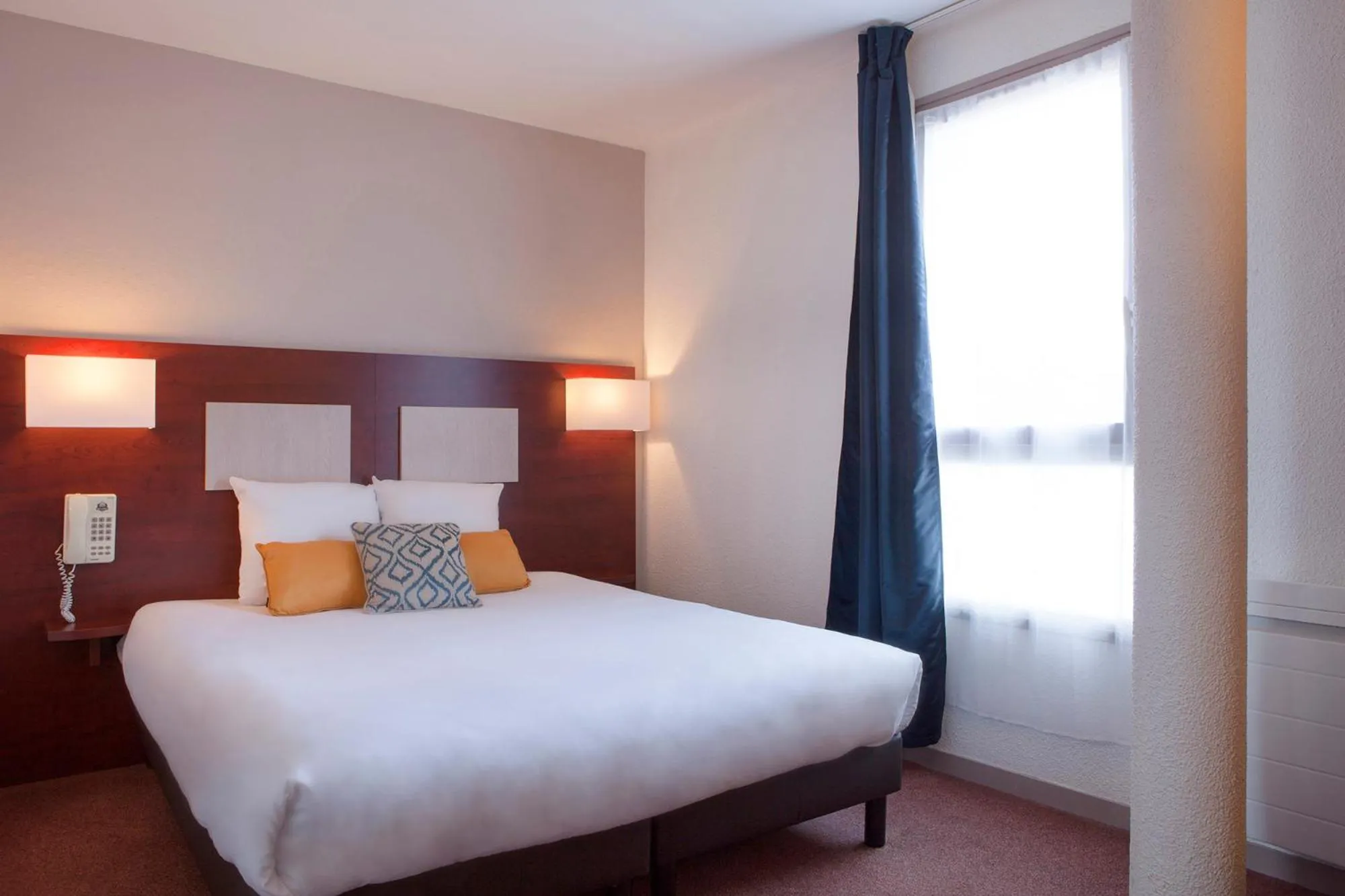 Bed in The Originals City, Hôtel Novella, Nantes Centre Gare