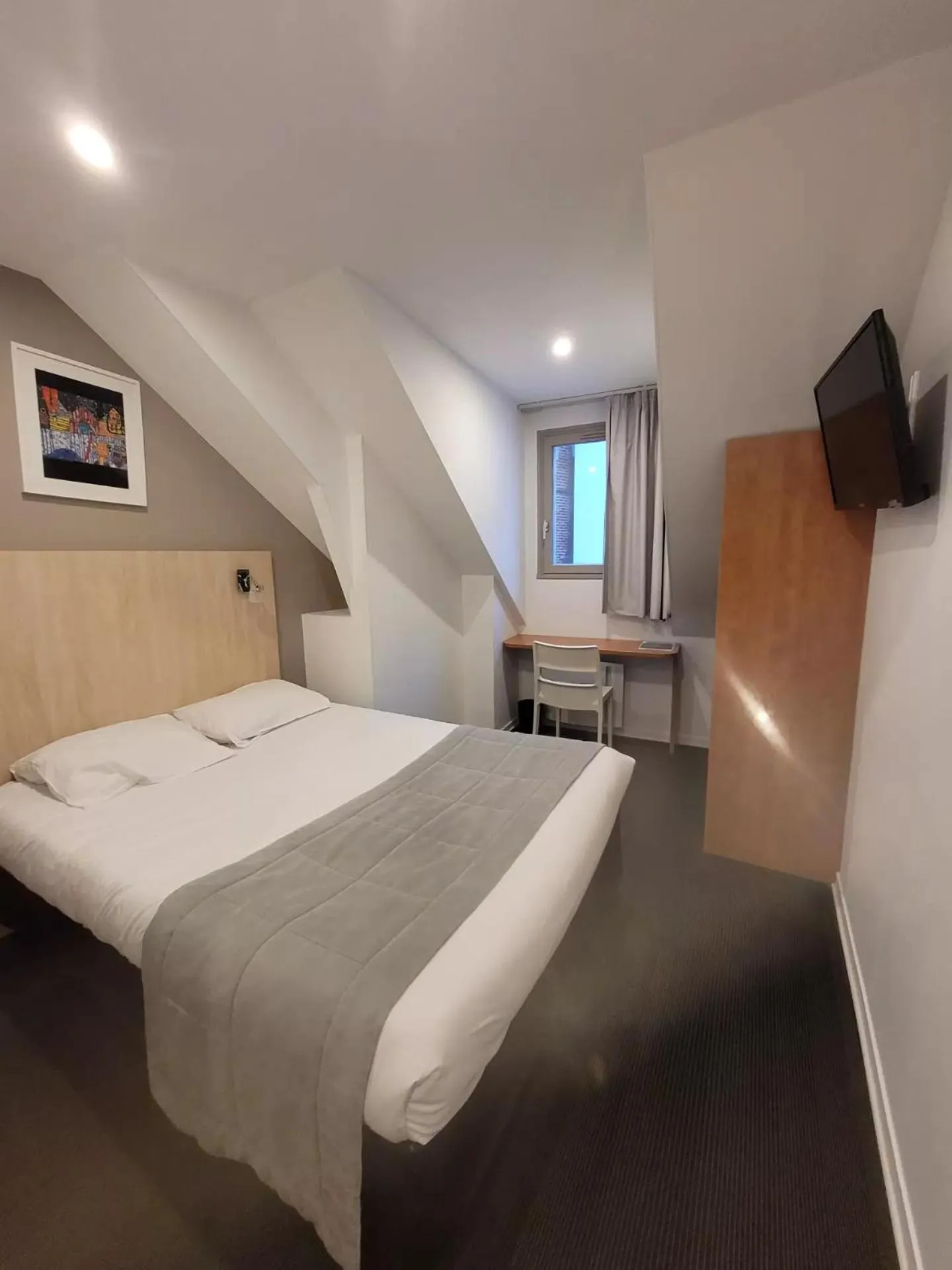 Property building, Bed in The Originals City, Hôtel Novella, Nantes Centre Gare