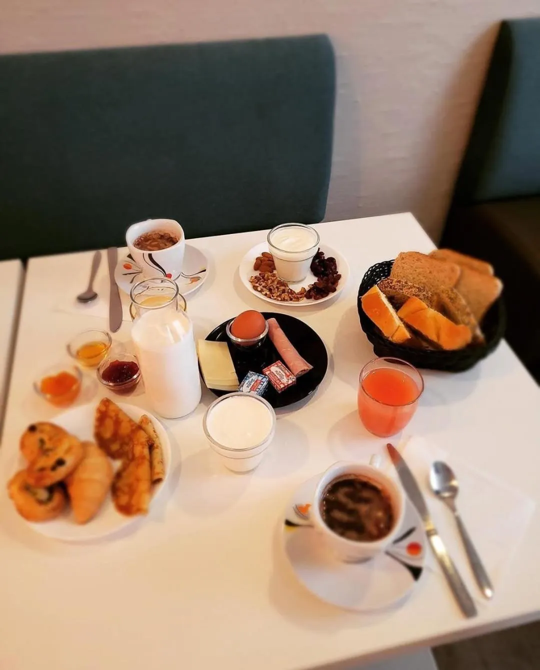 Breakfast in The Originals City, Hôtel Novella, Nantes Centre Gare