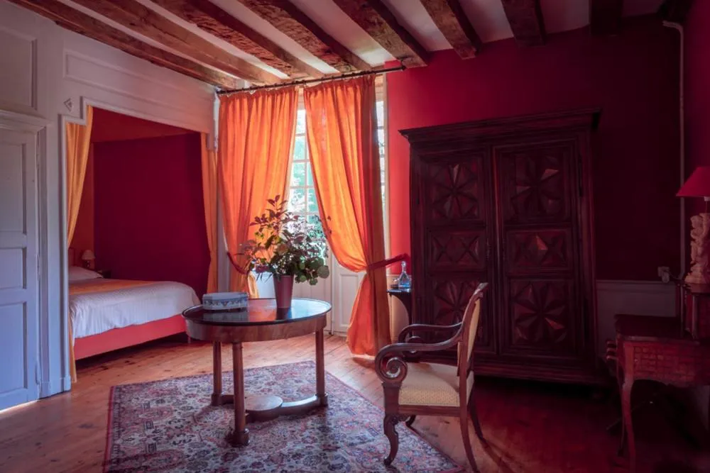 Bed in Château du Plessis - Anjou