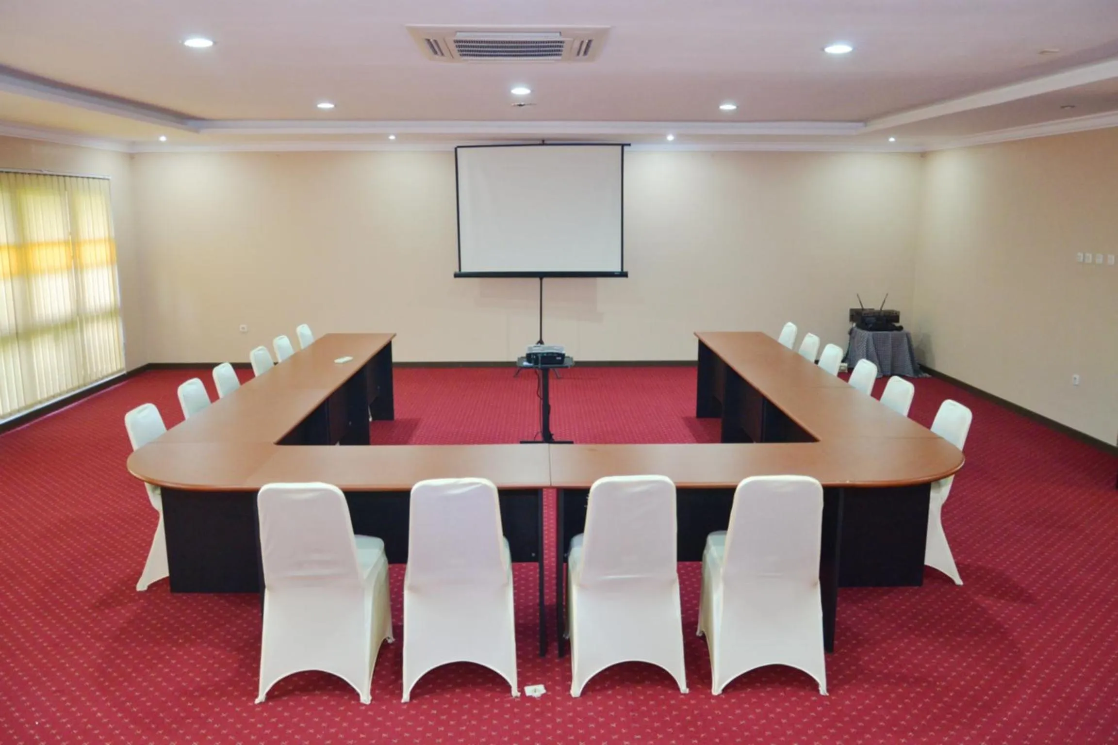 Meeting/conference room in Arsela Hotel Pangkalan Bun