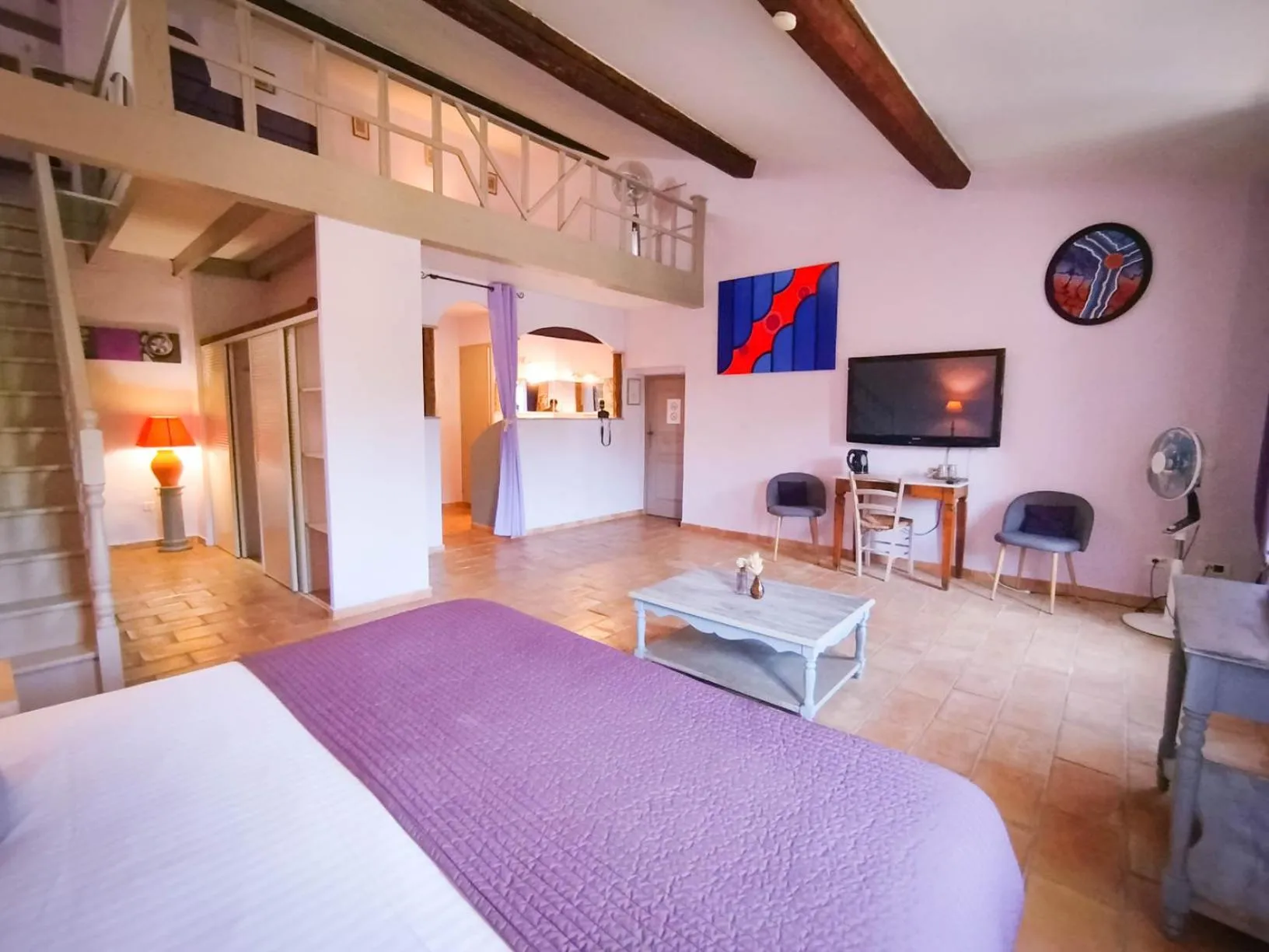 Photo of the whole room, Bed in Le Mas de Gleyzes - Charme Authentique & Détente avec Piscine