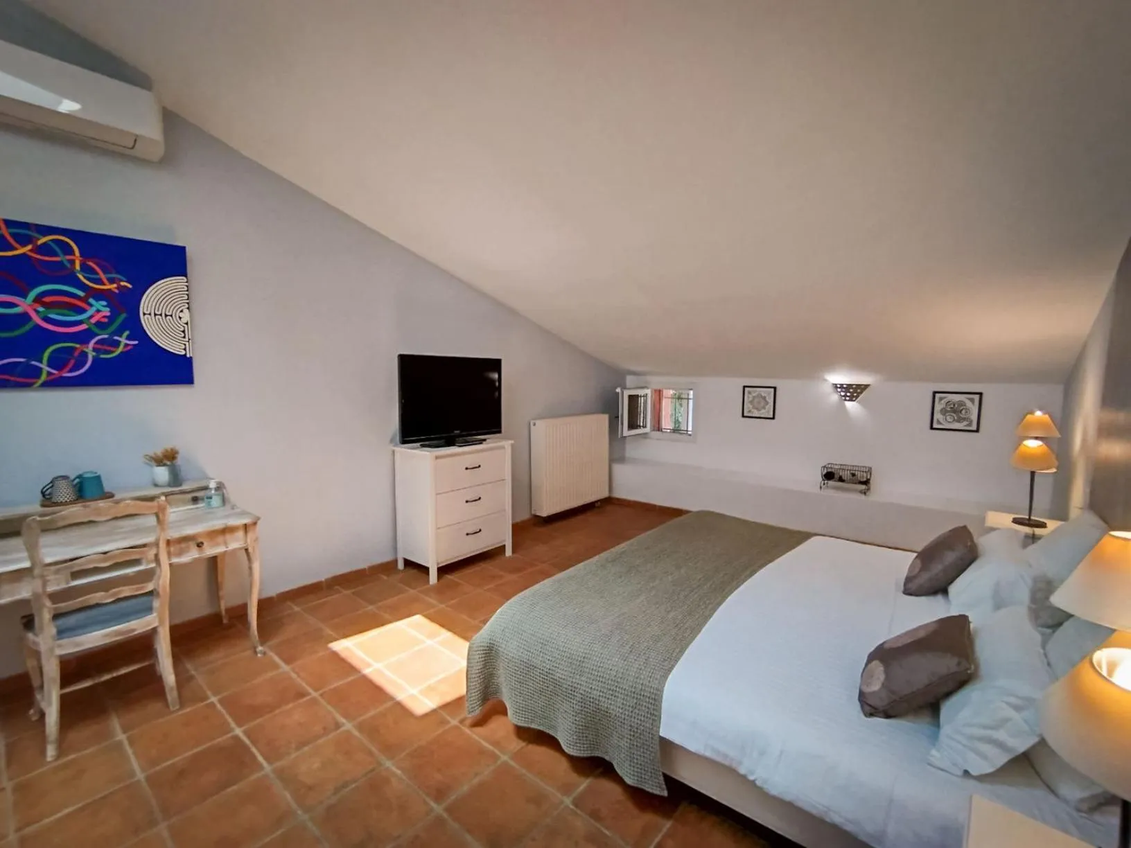 Bedroom, Bed in Le Mas de Gleyzes - Charme Authentique & Détente avec Piscine