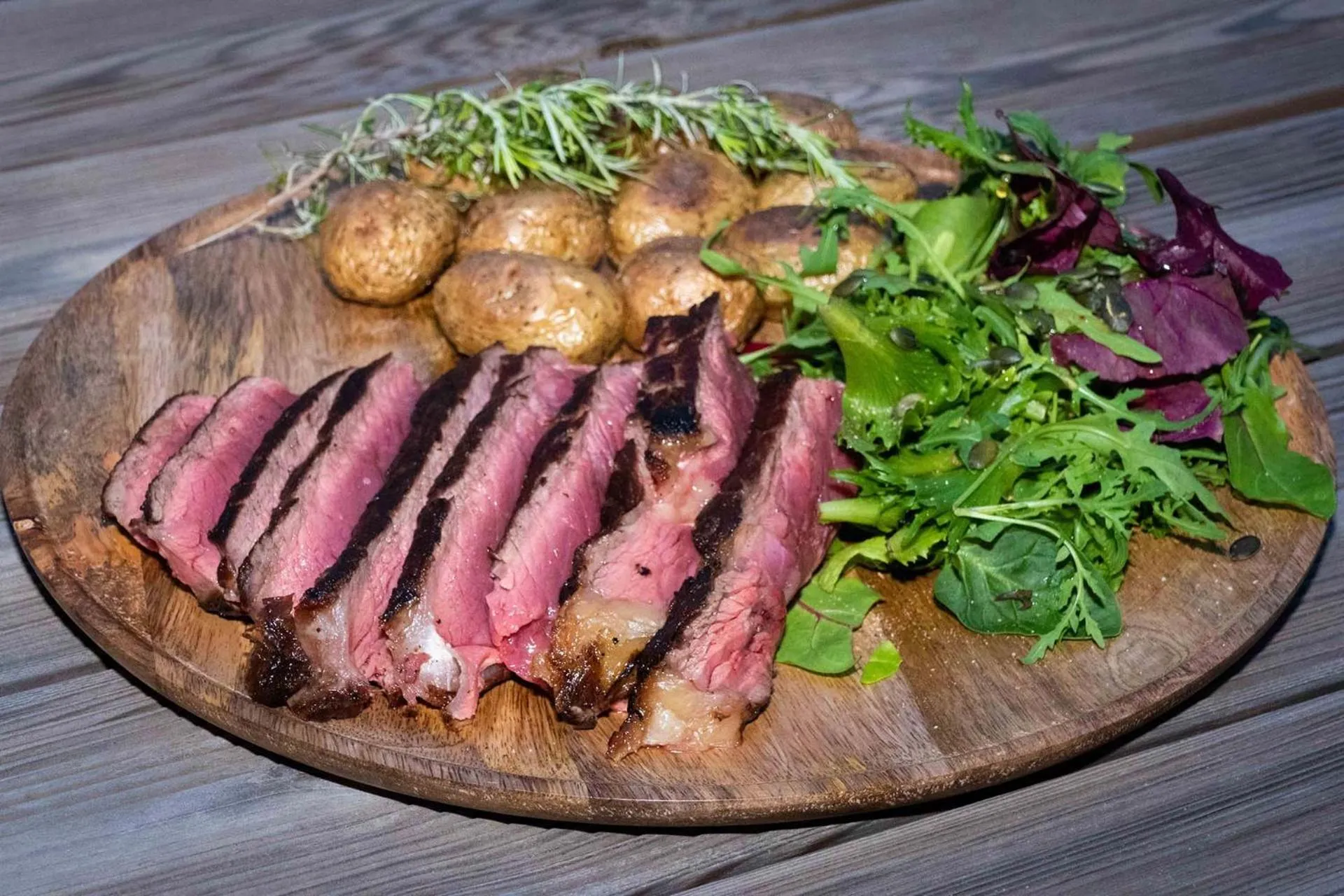 Restaurant/places to eat in Le Mas de Gleyzes - Charme Authentique & Détente avec Piscine