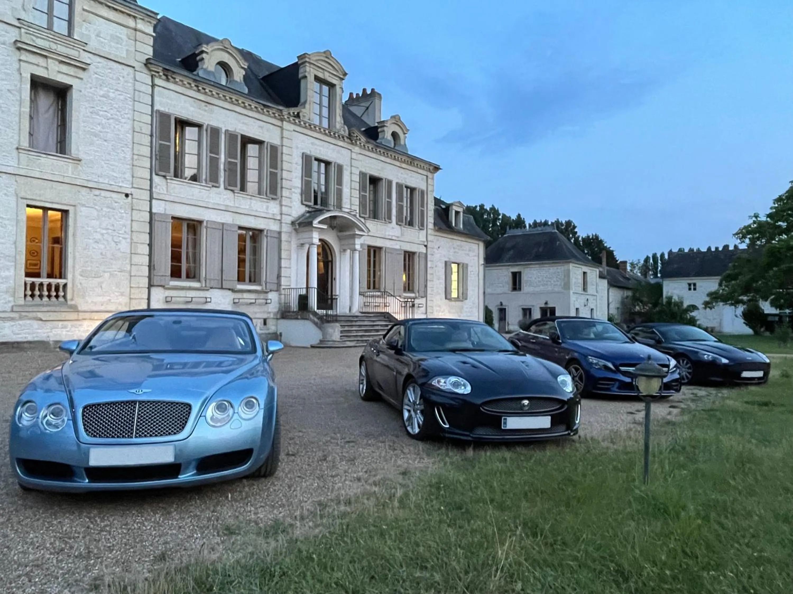 Parking in Château De La Coutancière