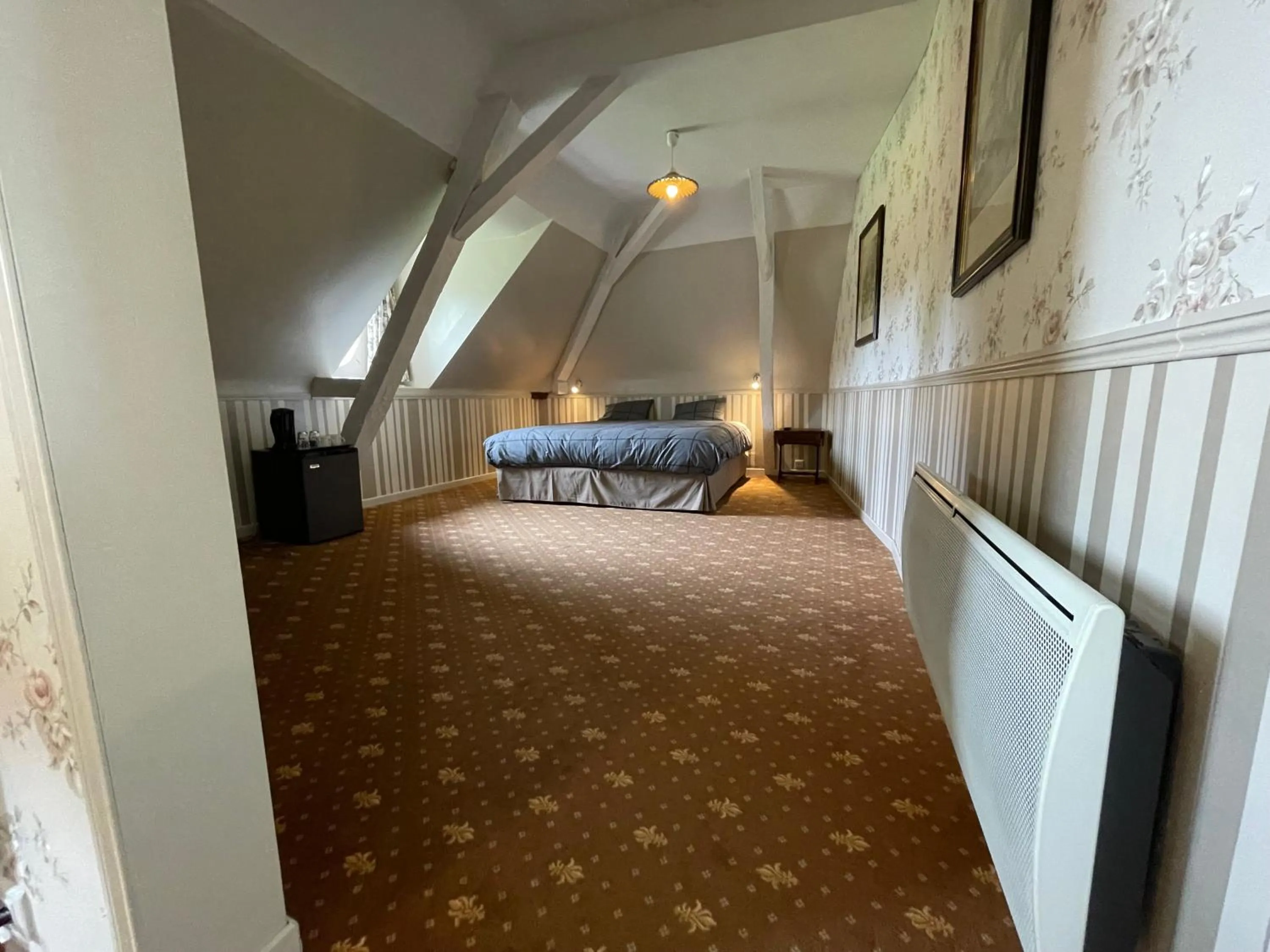 Bedroom, Bed in Château De La Coutancière