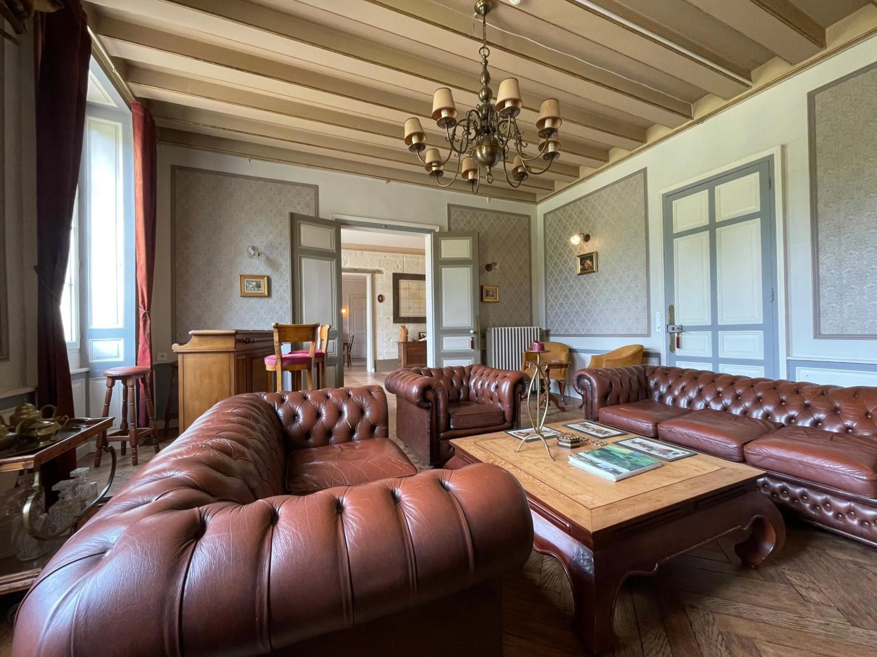 Lounge or bar in Château De La Coutancière