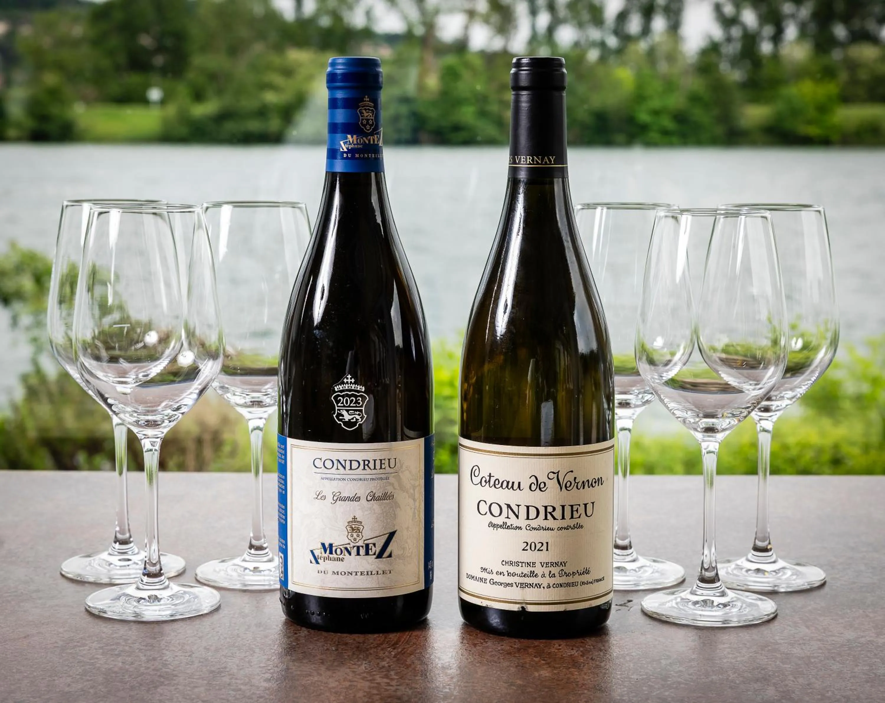 Food and drinks in Hôtel Beau Rivage Condrieu