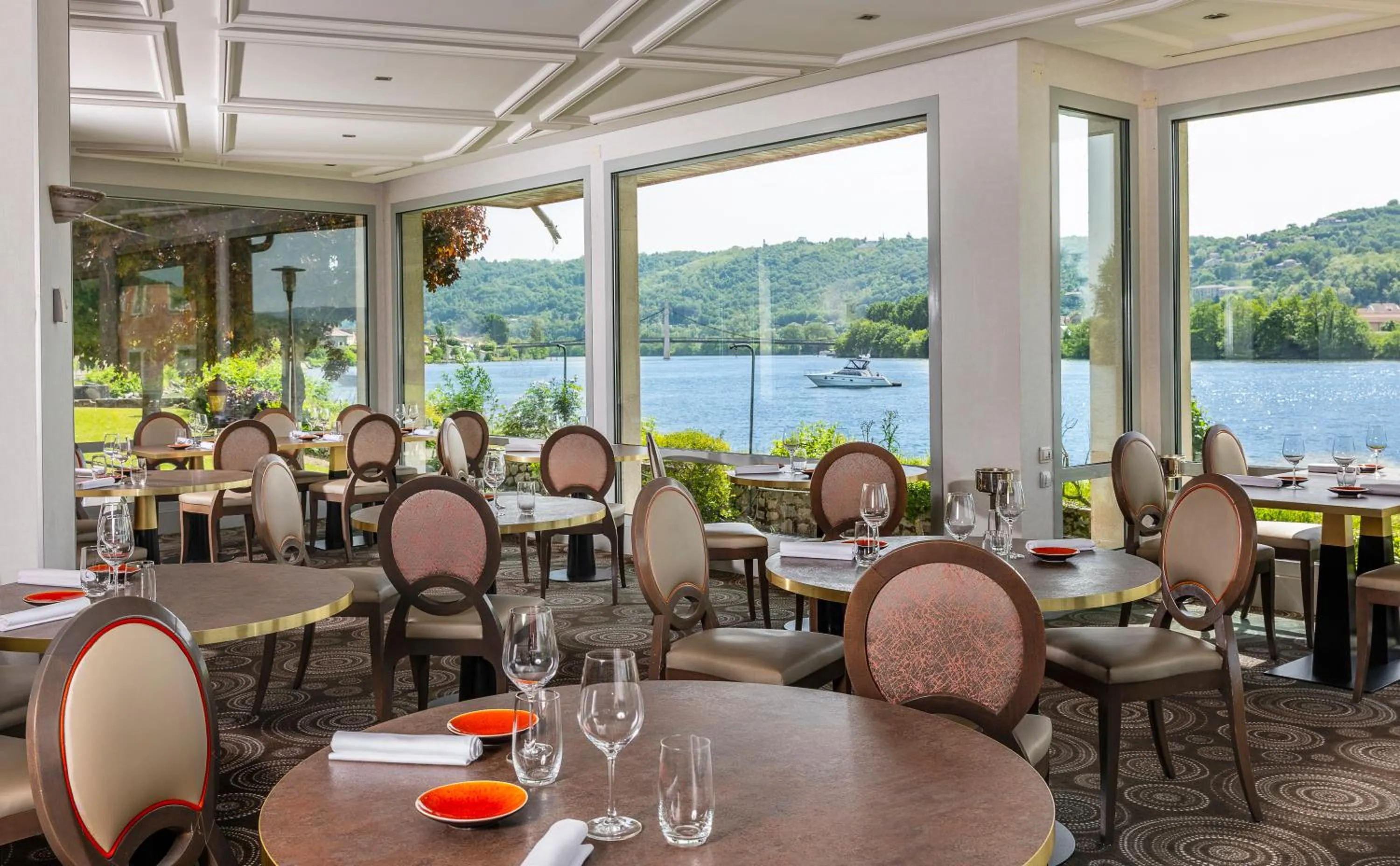 Restaurant/places to eat in Hôtel Beau Rivage Condrieu