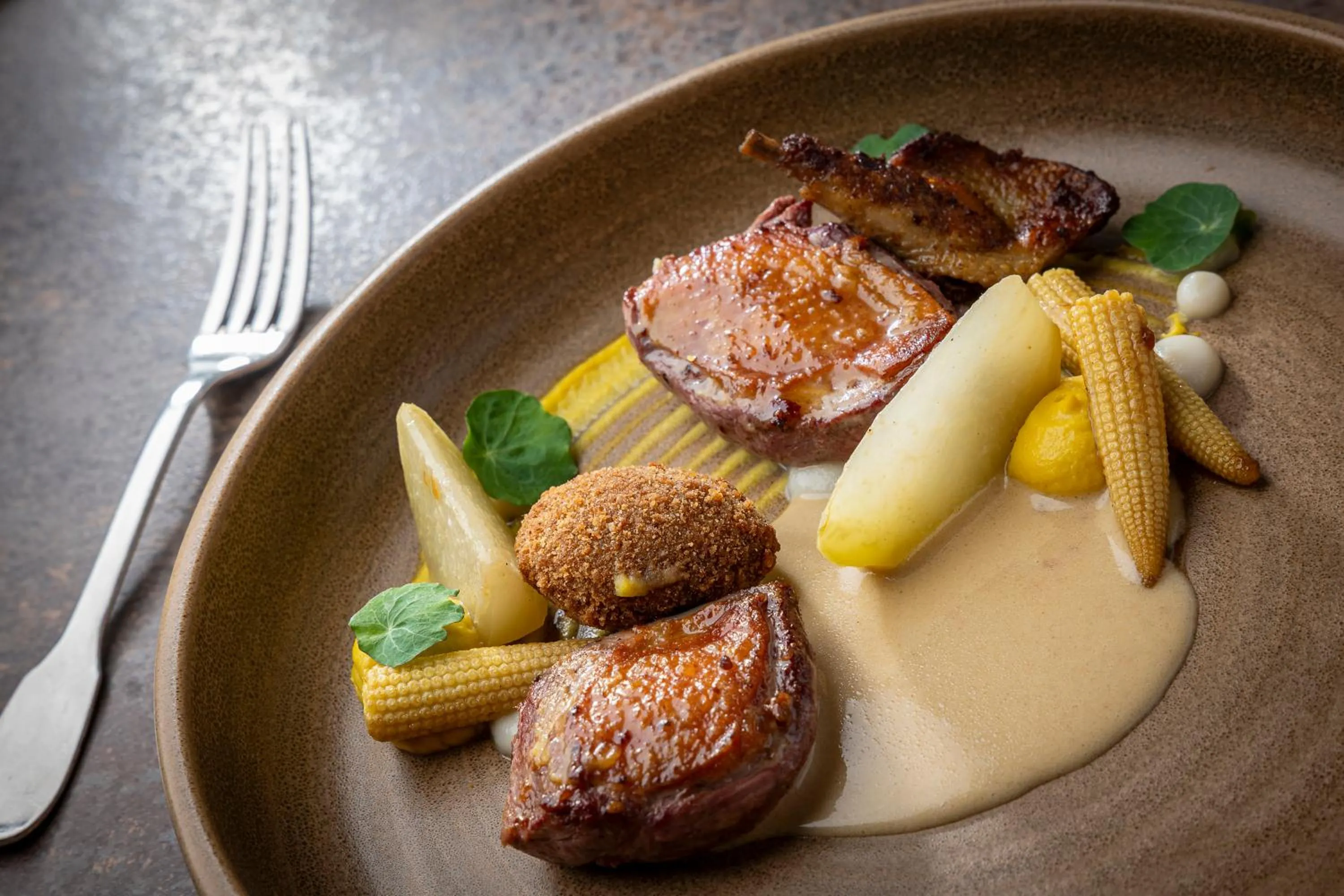 Food and drinks in Hôtel Beau Rivage Condrieu