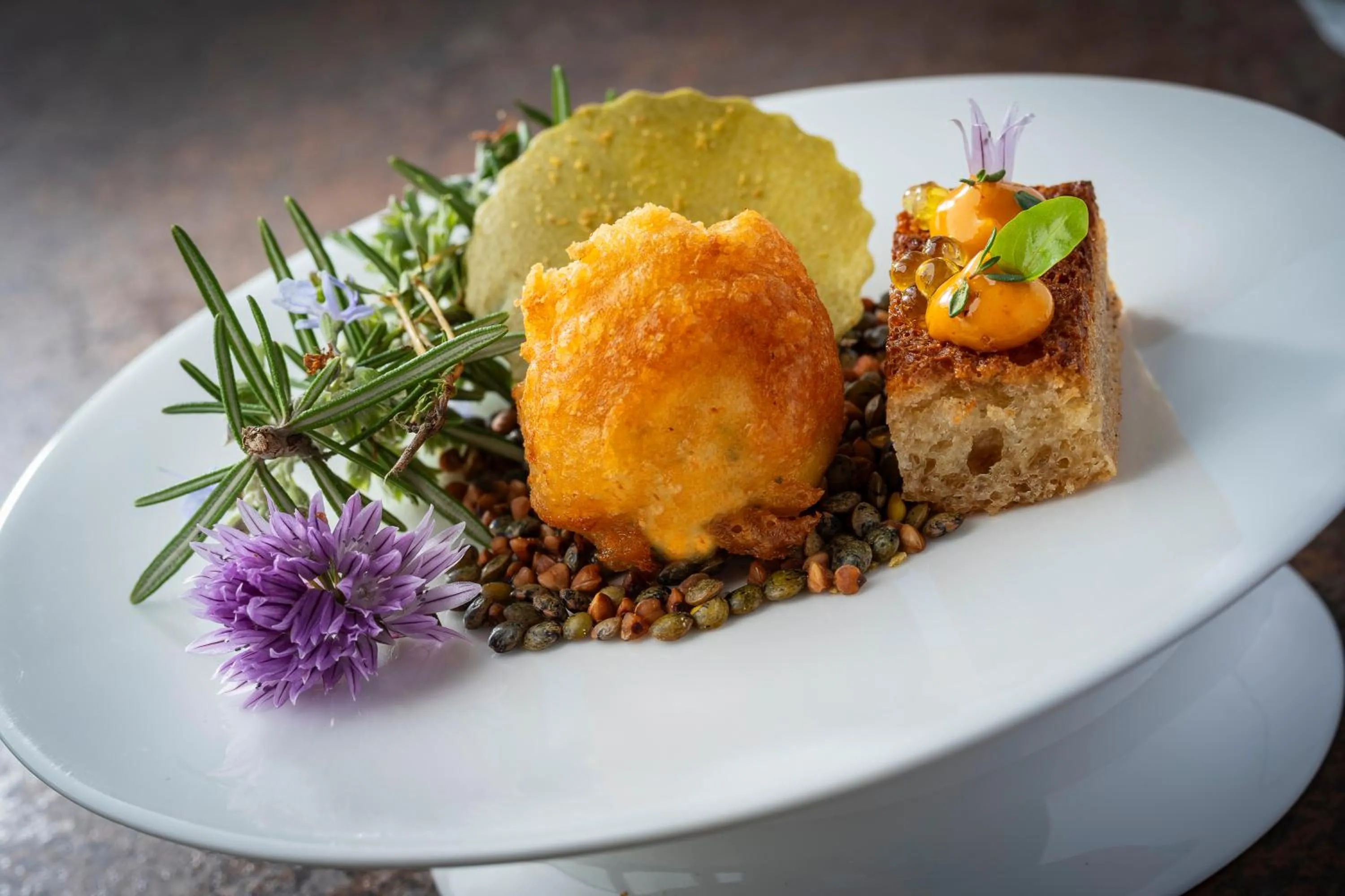 Food and drinks in Hôtel Beau Rivage Condrieu