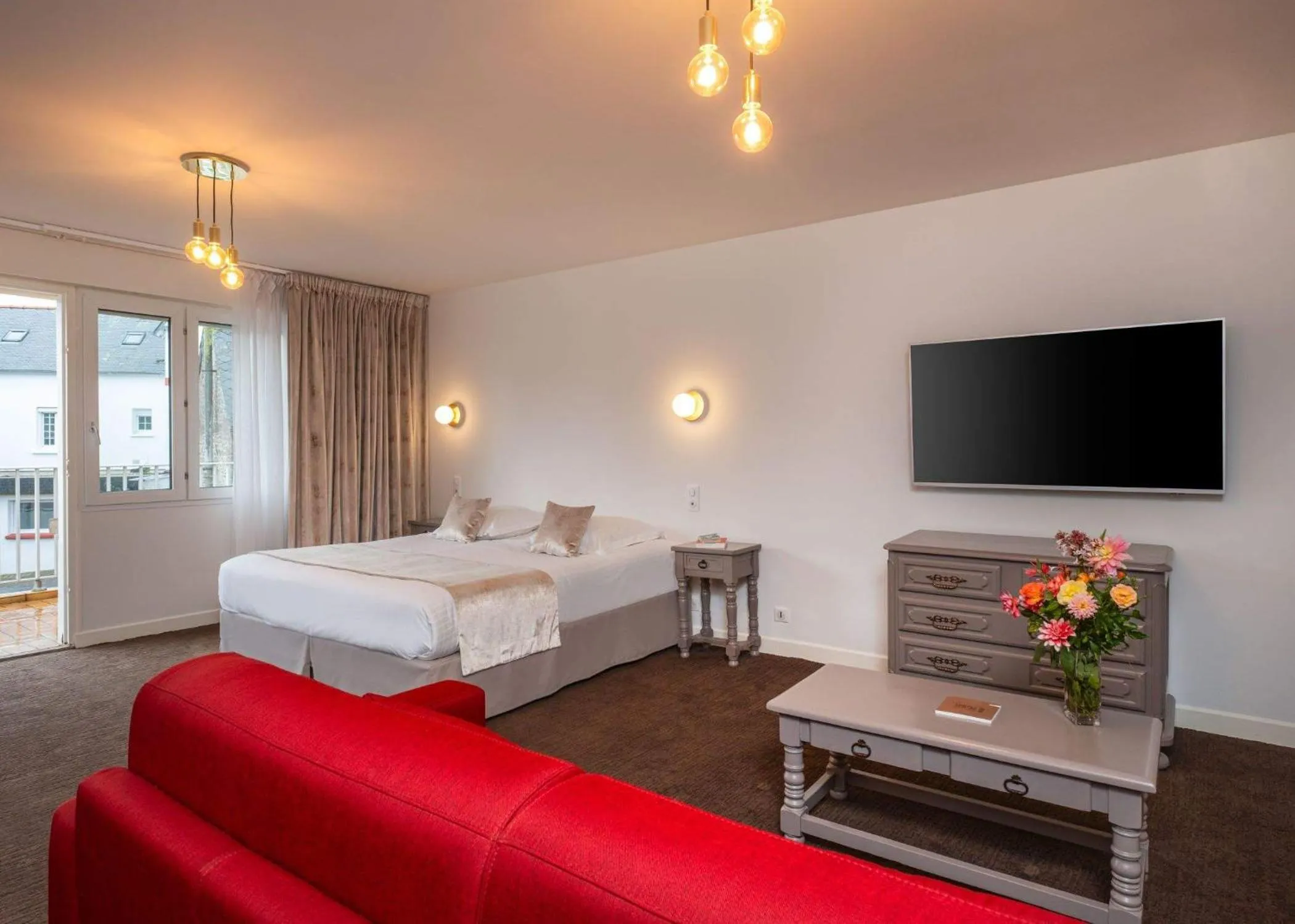 Bed in Domaine du Limonay, The Originals Collection