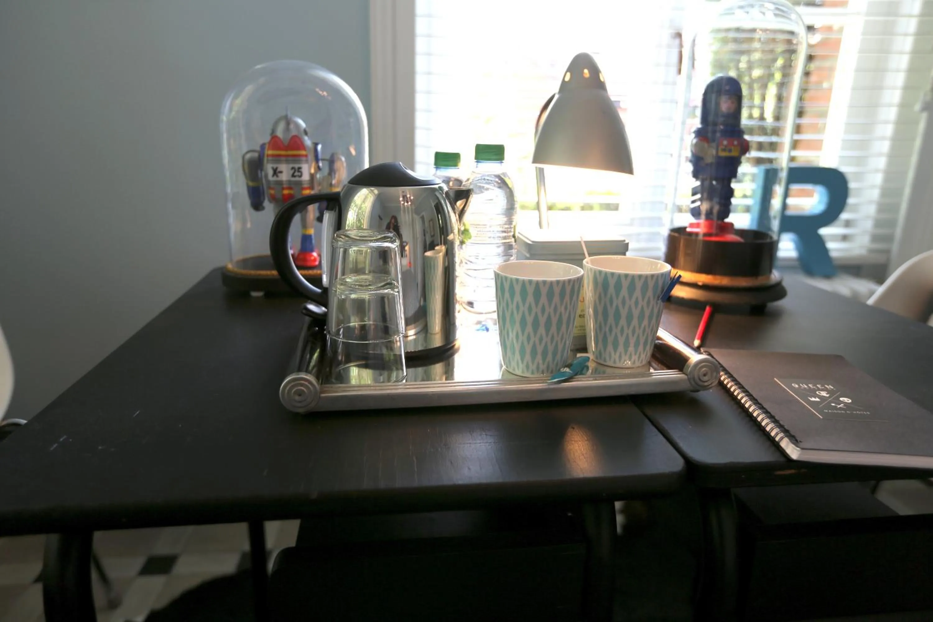 Coffee/tea facilities in Queen Christine