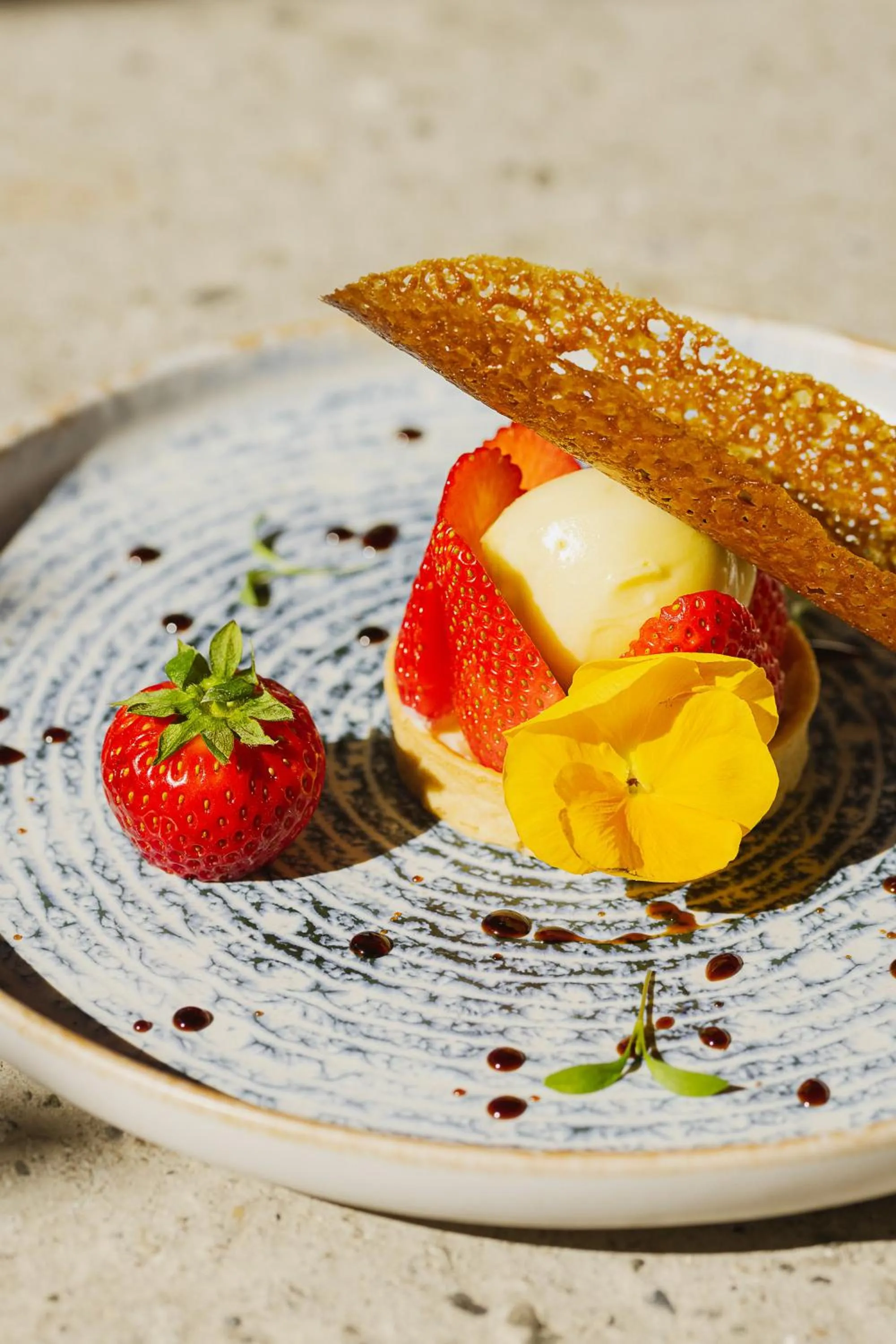 Restaurant/places to eat in Brit Hotel Florimont