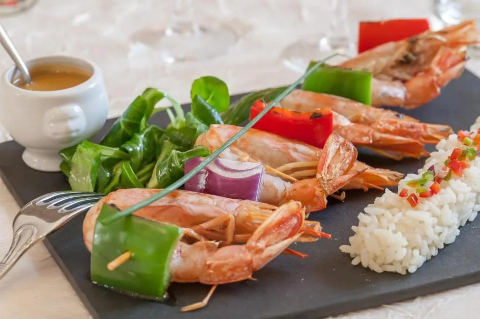 Restaurant/places to eat in Logis Hôtel & Restaurant de la Barque