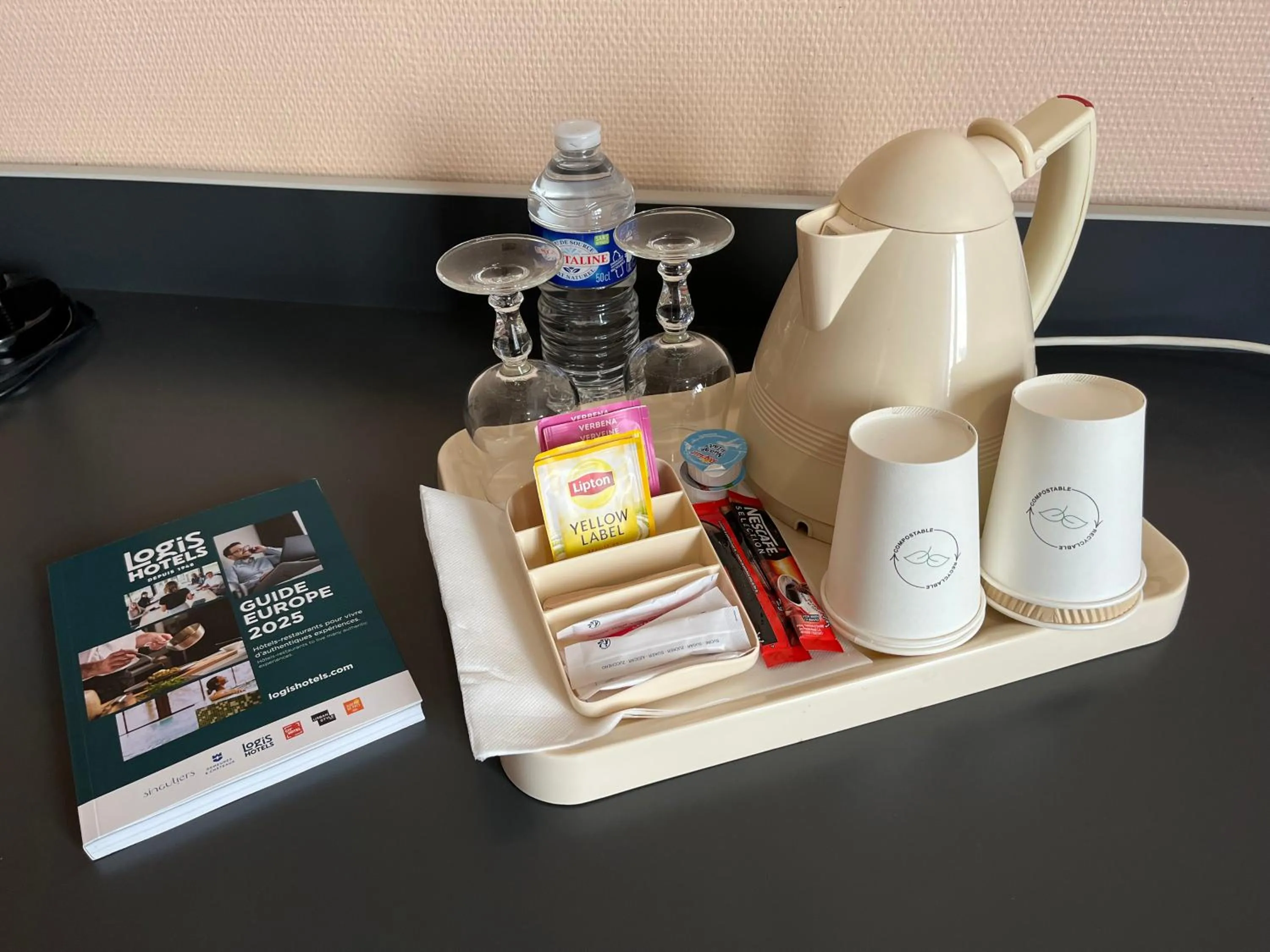 Logis Hôtel & Restaurant de la Barque