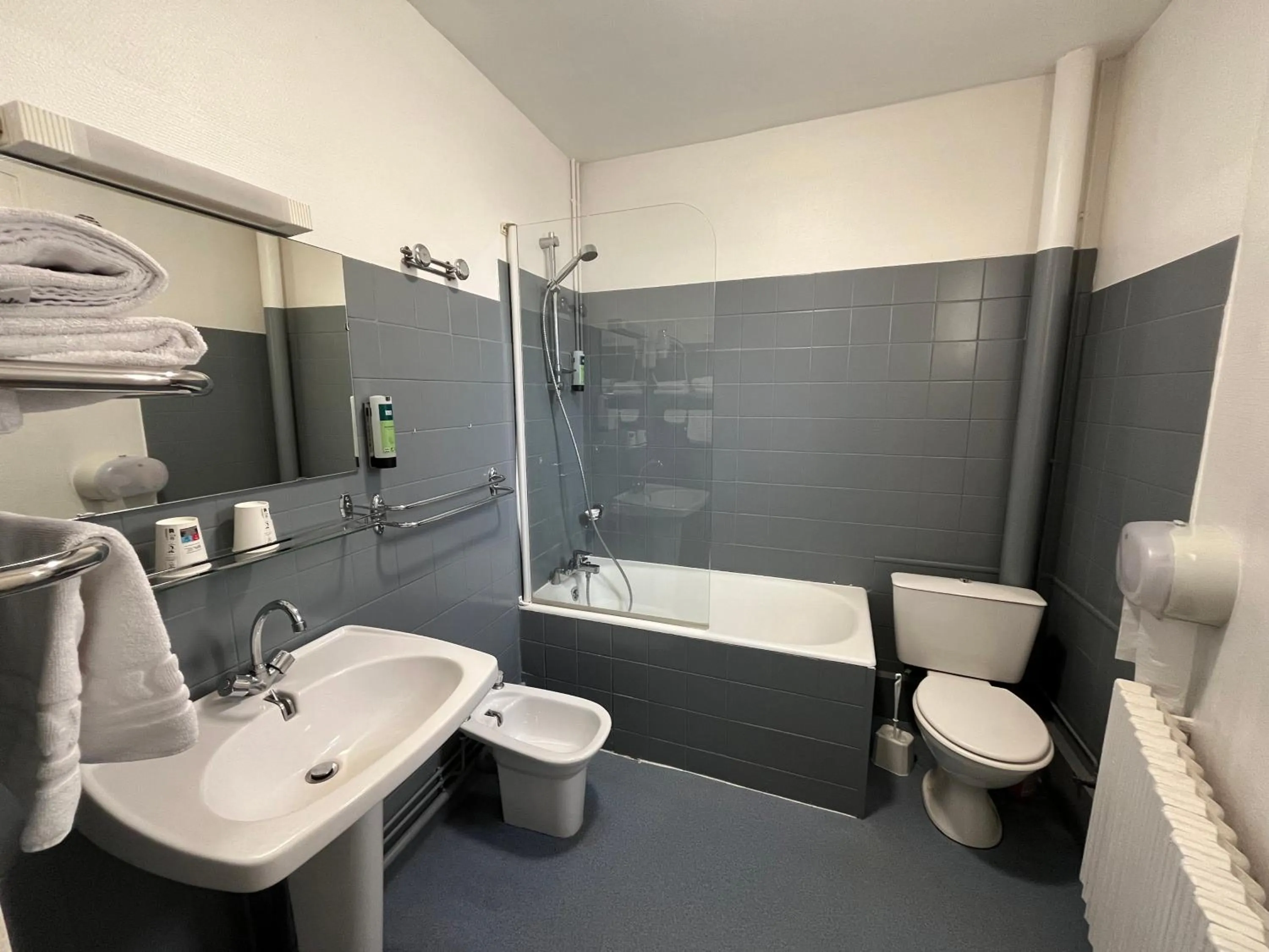 Logis Hôtel & Restaurant de la Barque