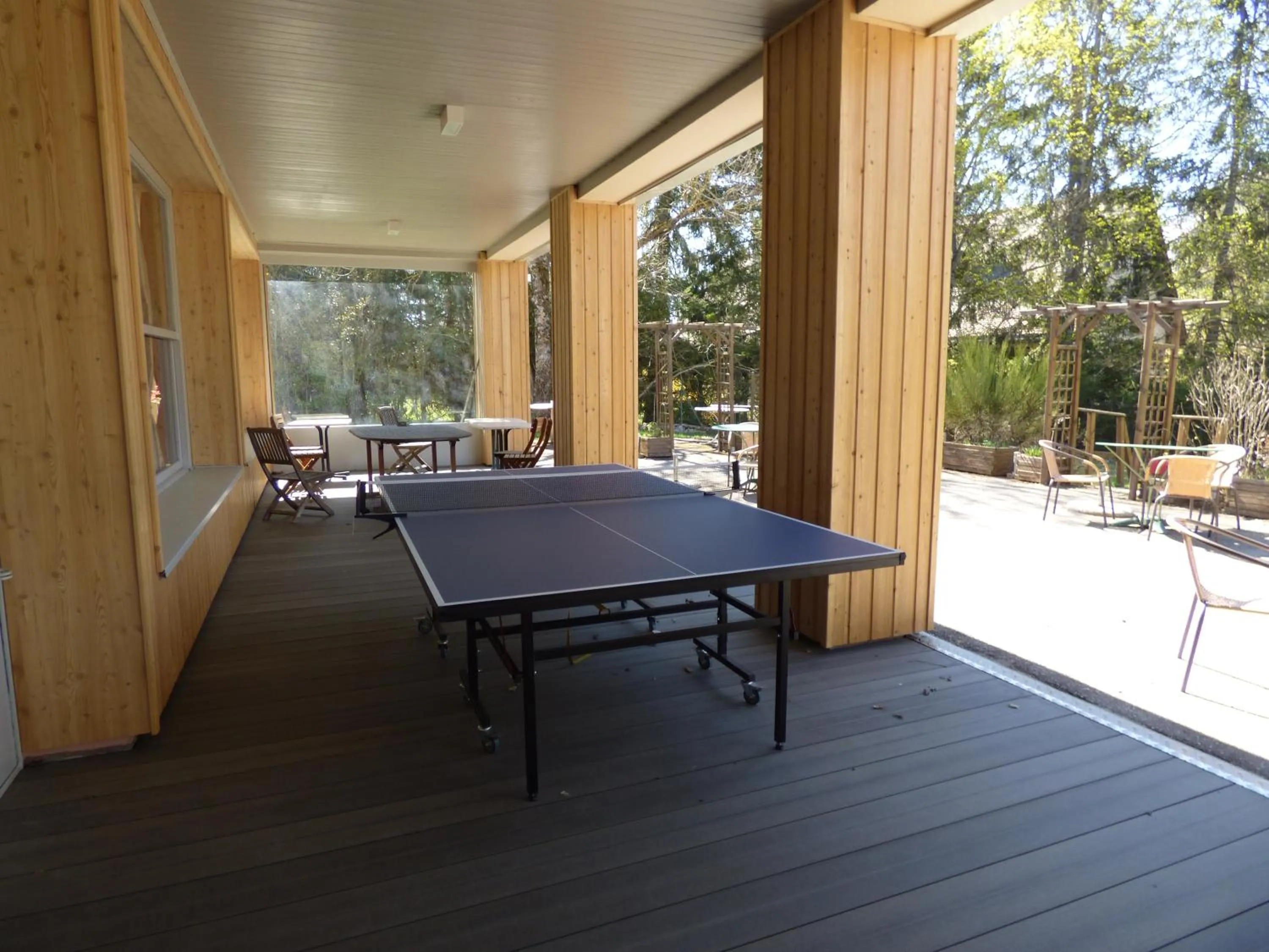 Table tennis in Logis Hôtels La Crémaillère