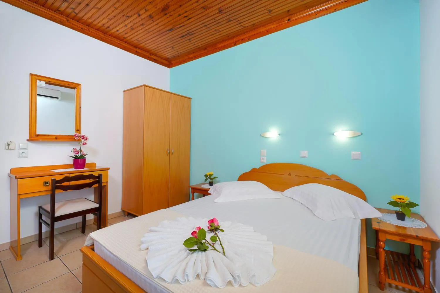 Photo of the whole room, Bed in Hotel Anna