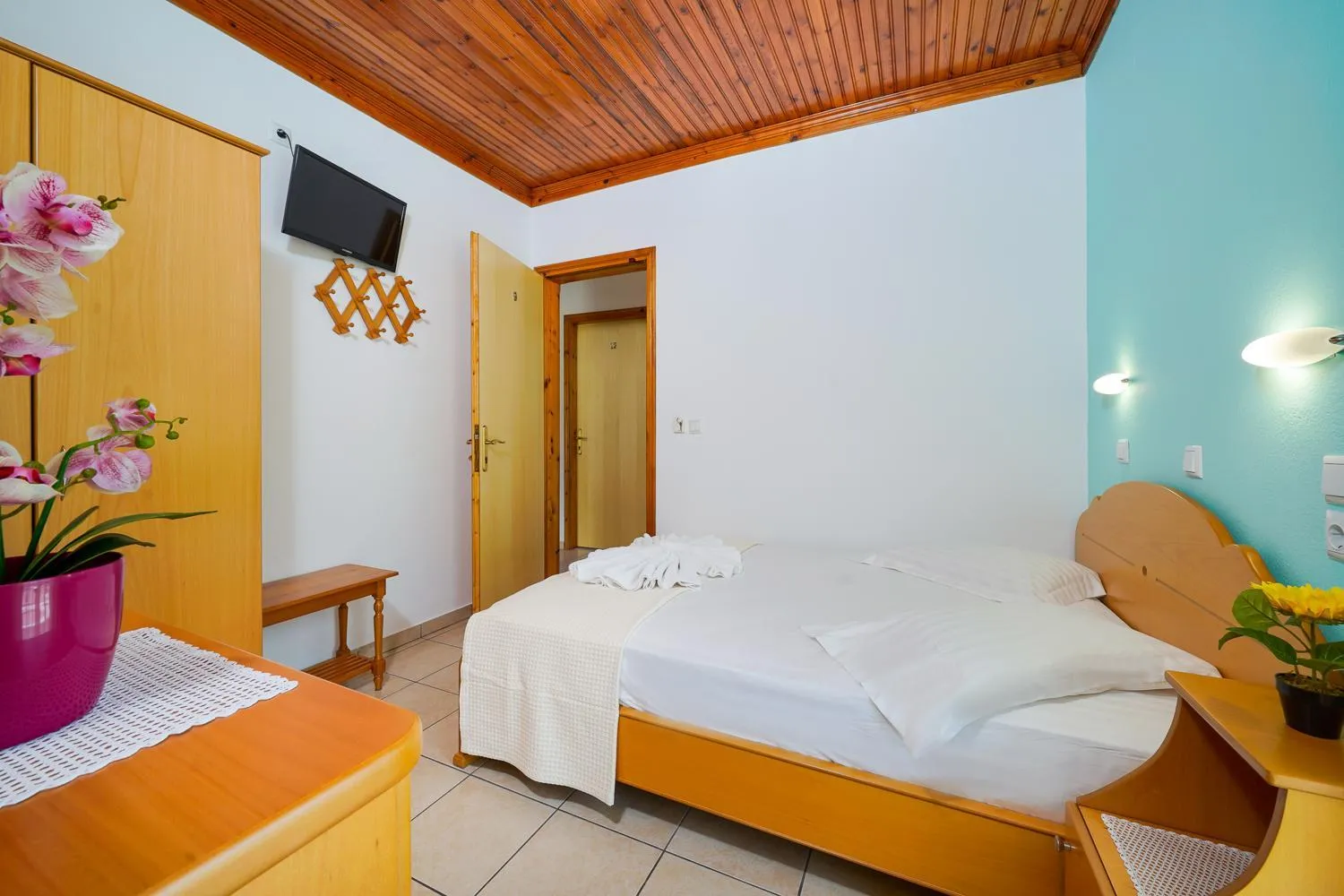 Photo of the whole room, Bed in Hotel Anna