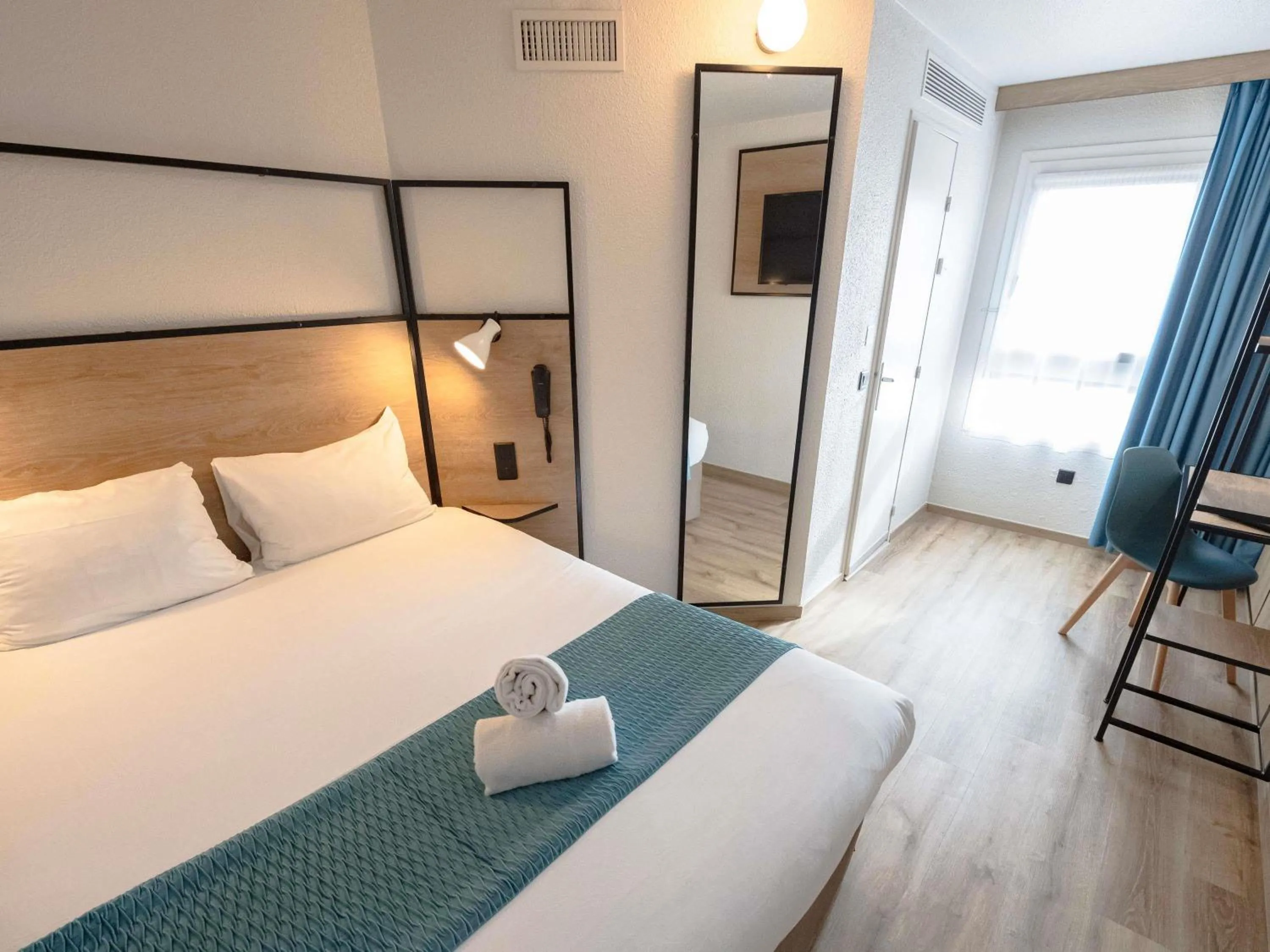 Bedroom, Bed in ibis Avignon Centre Pont De L'Europe