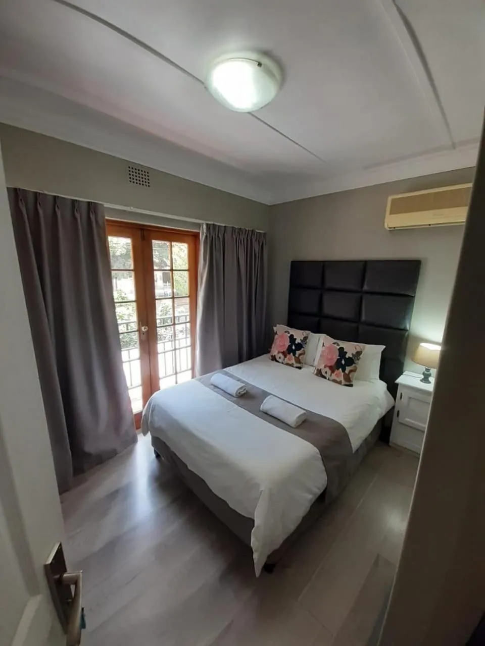 Bed in Oakwood Lodge