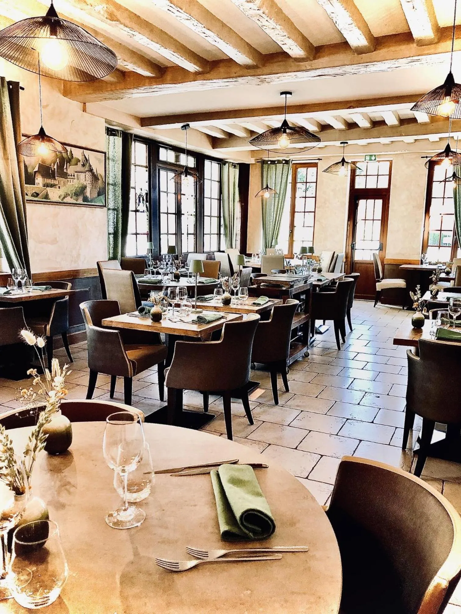 Restaurant/places to eat in Logis Hôtel Restaurant Spa L'auberge Du President