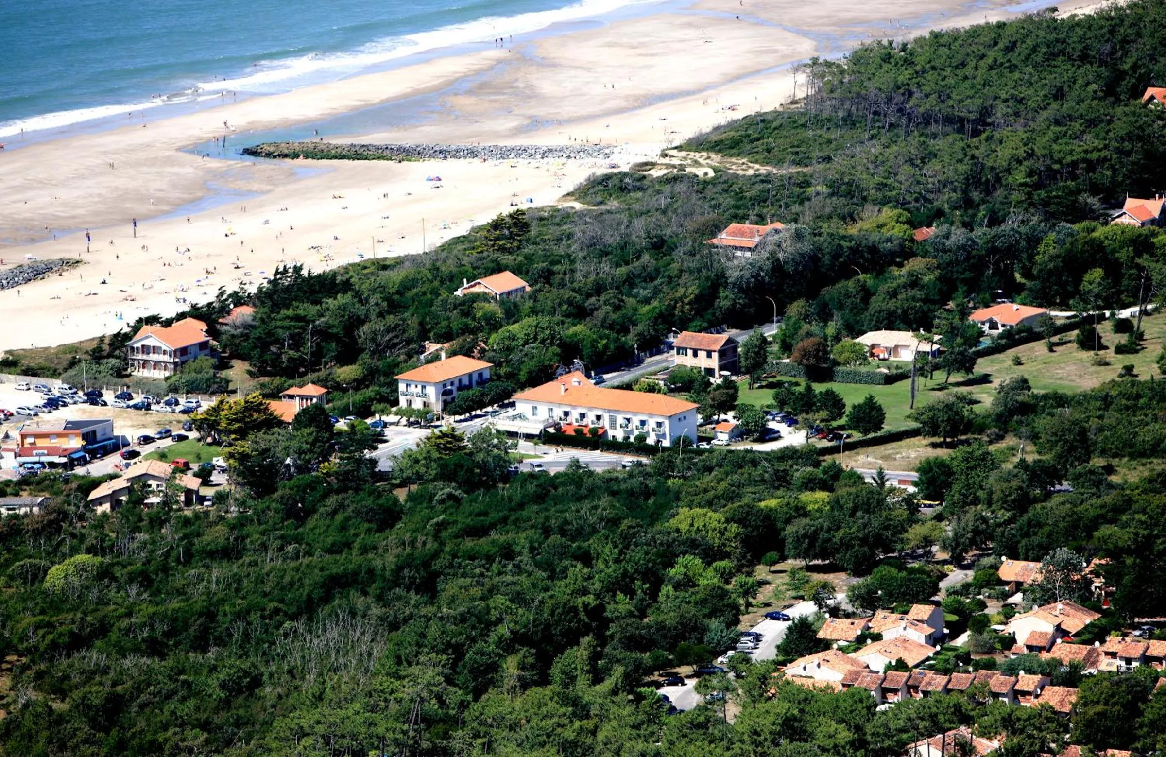 Neighbourhood in Hotel des Pins
