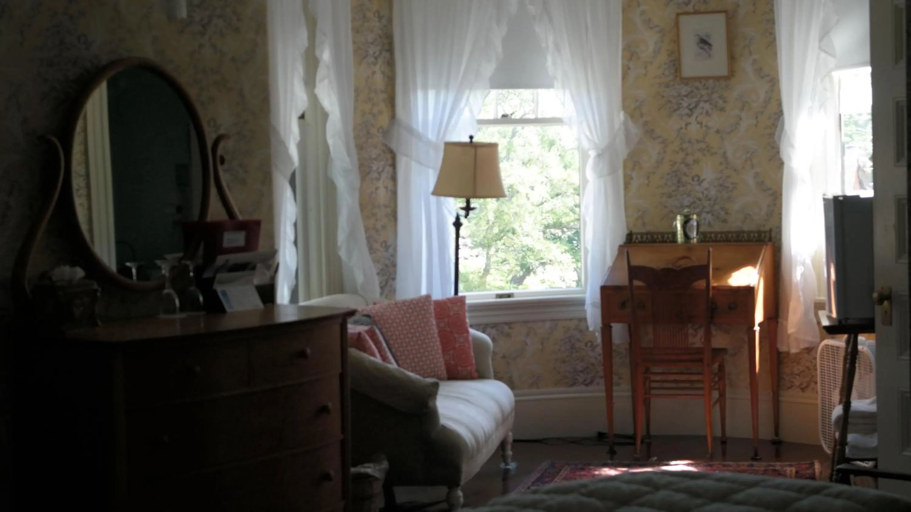 Other in Moseley Cottage Inn and The Town Motel