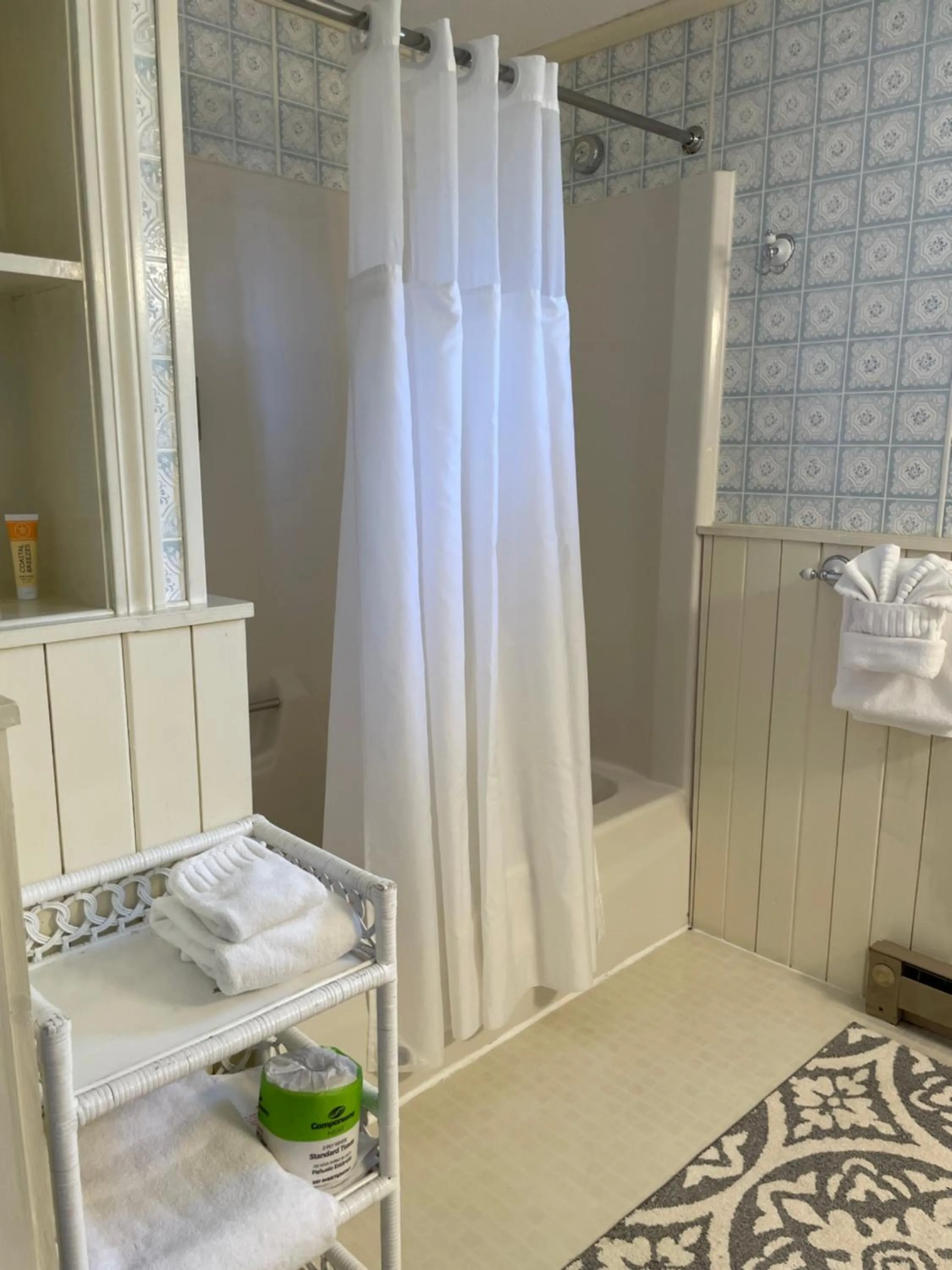 Moseley Cottage Inn and The Town Motel