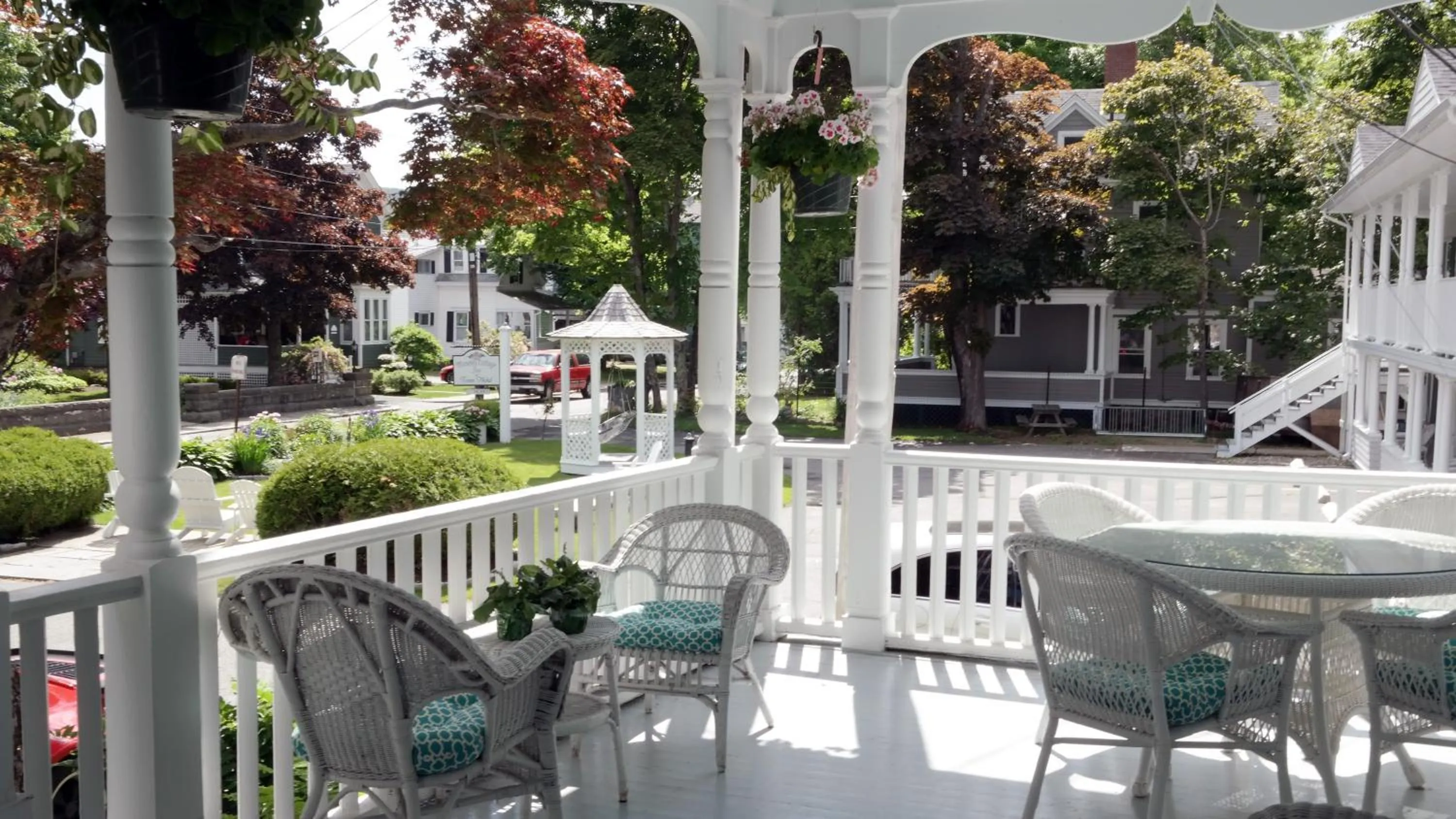 Balcony/Terrace in Moseley Cottage Inn and The Town Motel