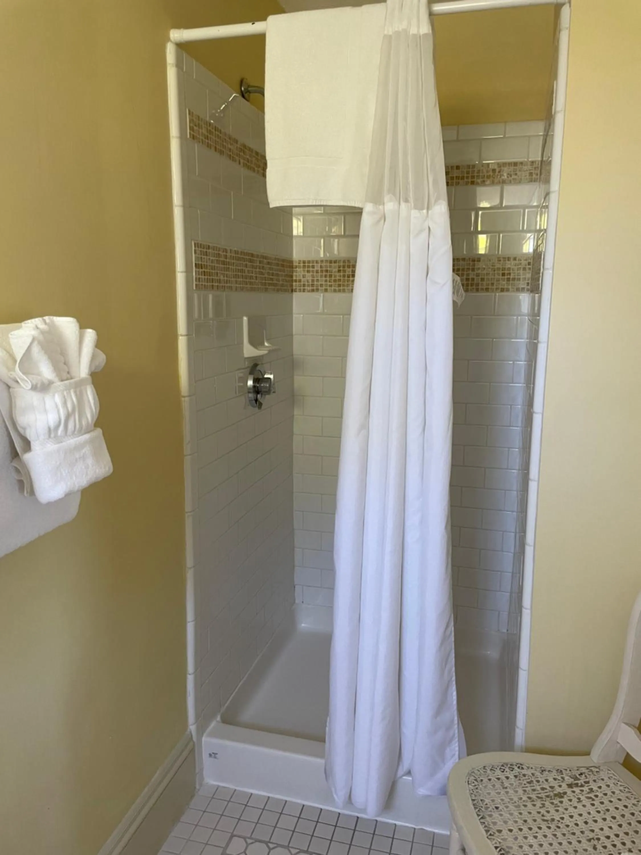 Moseley Cottage Inn and The Town Motel