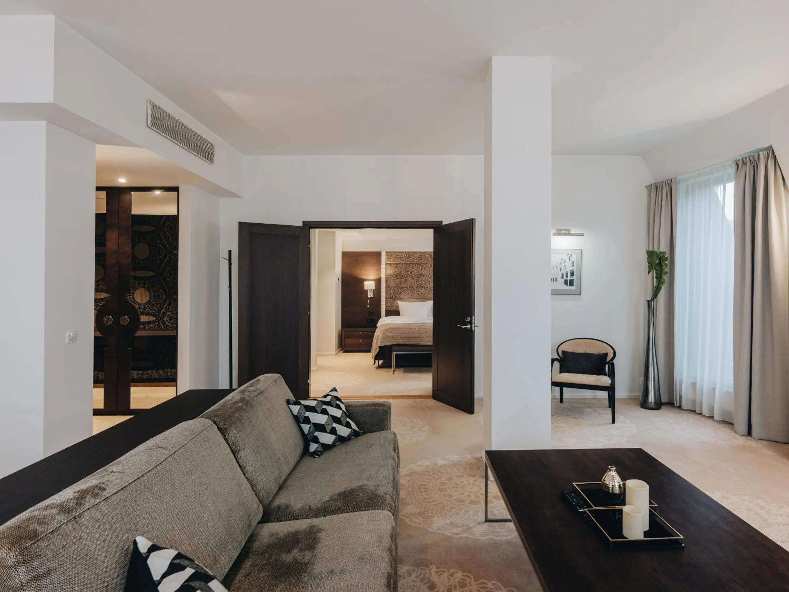 Living room, Bed in Lydia Hotel