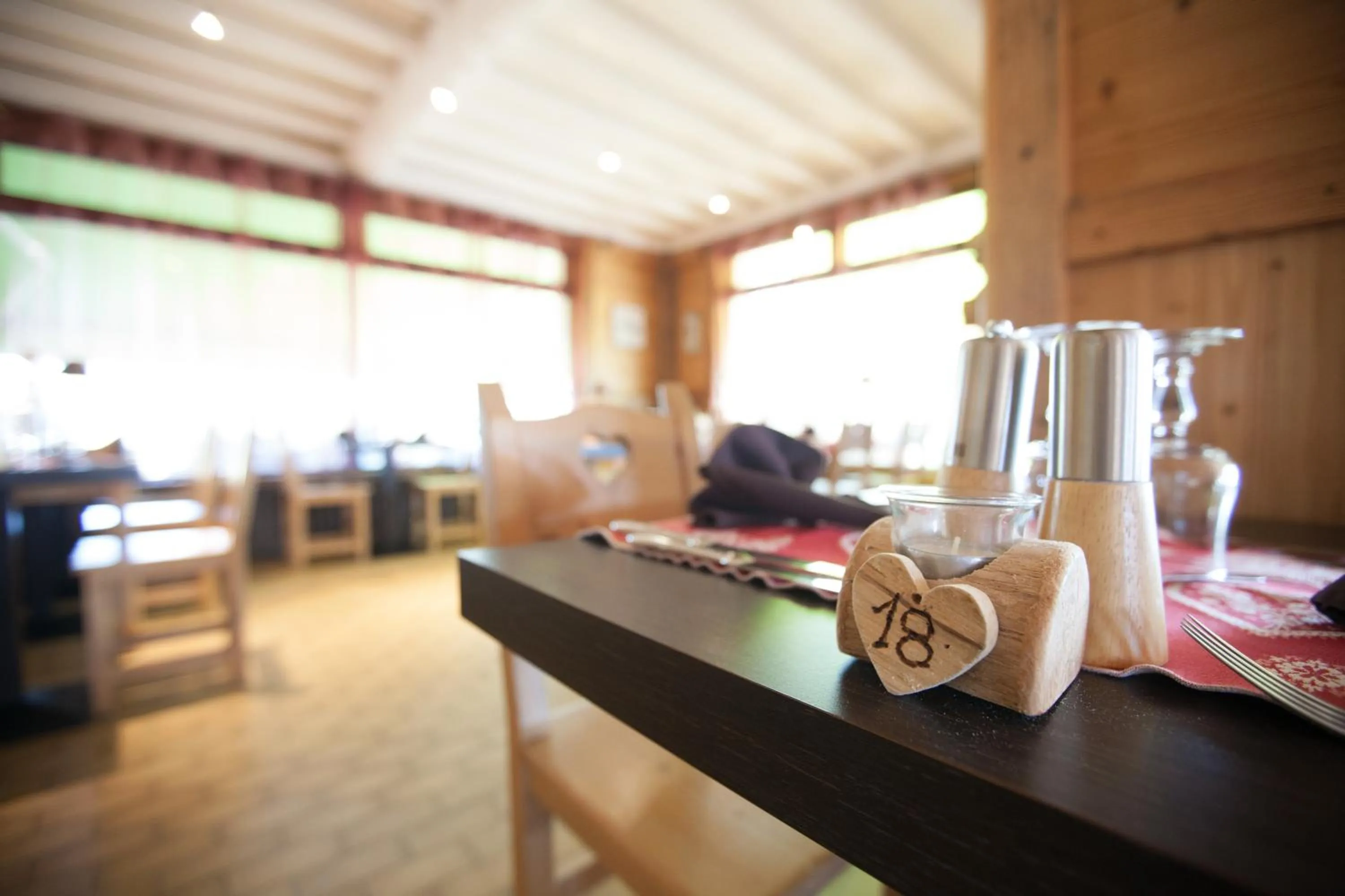 Restaurant/places to eat in Logis Le Pont de Champ