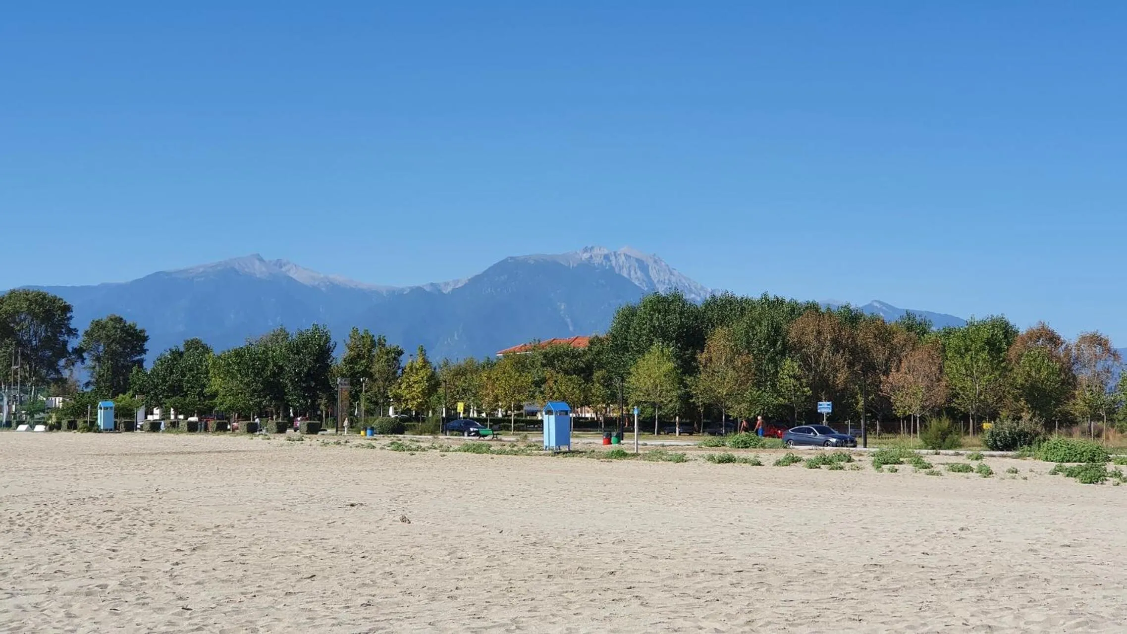 Beach in Frideriki Apartments