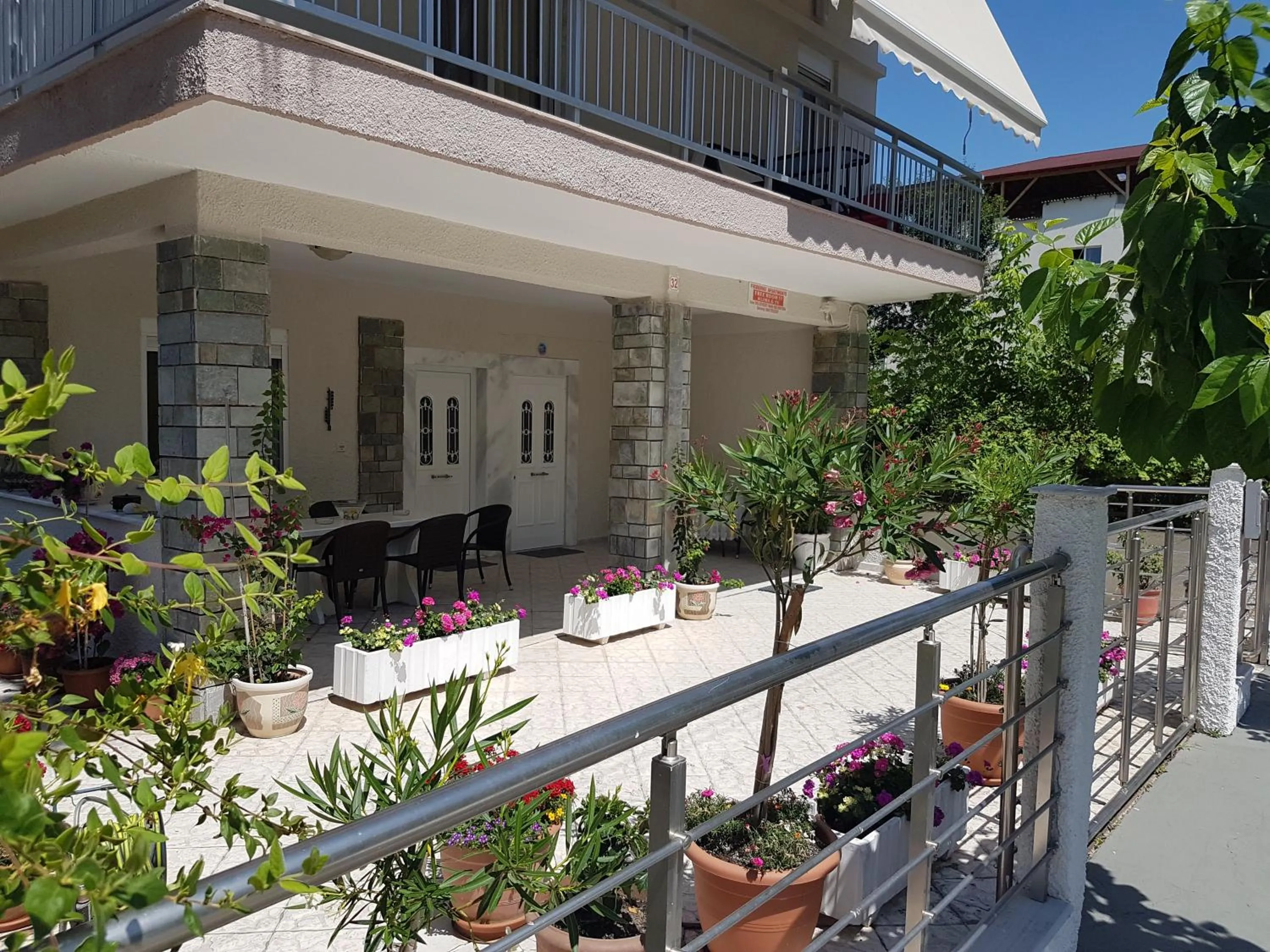 Patio in Frideriki Apartments